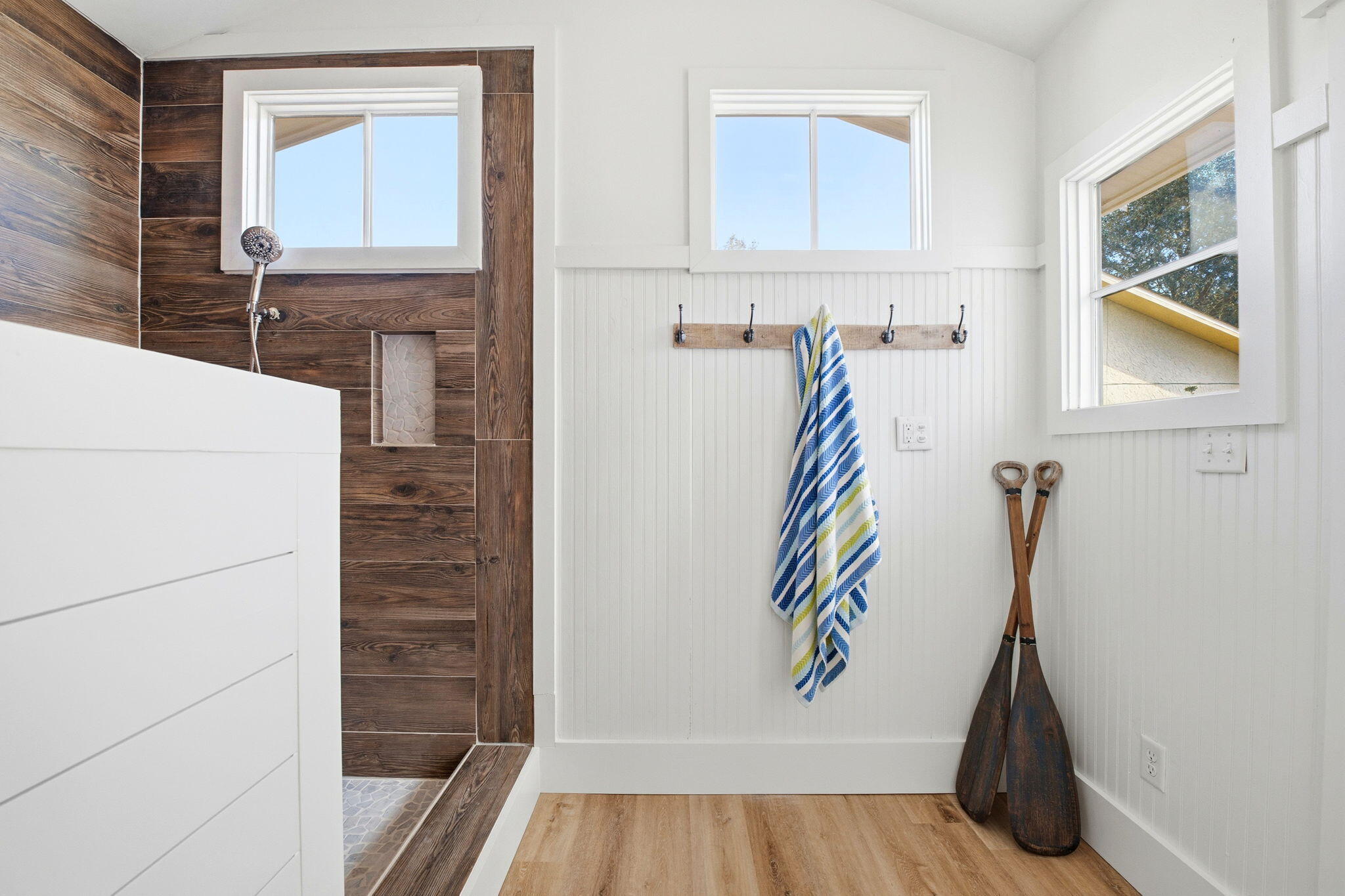 CRESCENT SHORES - Residential