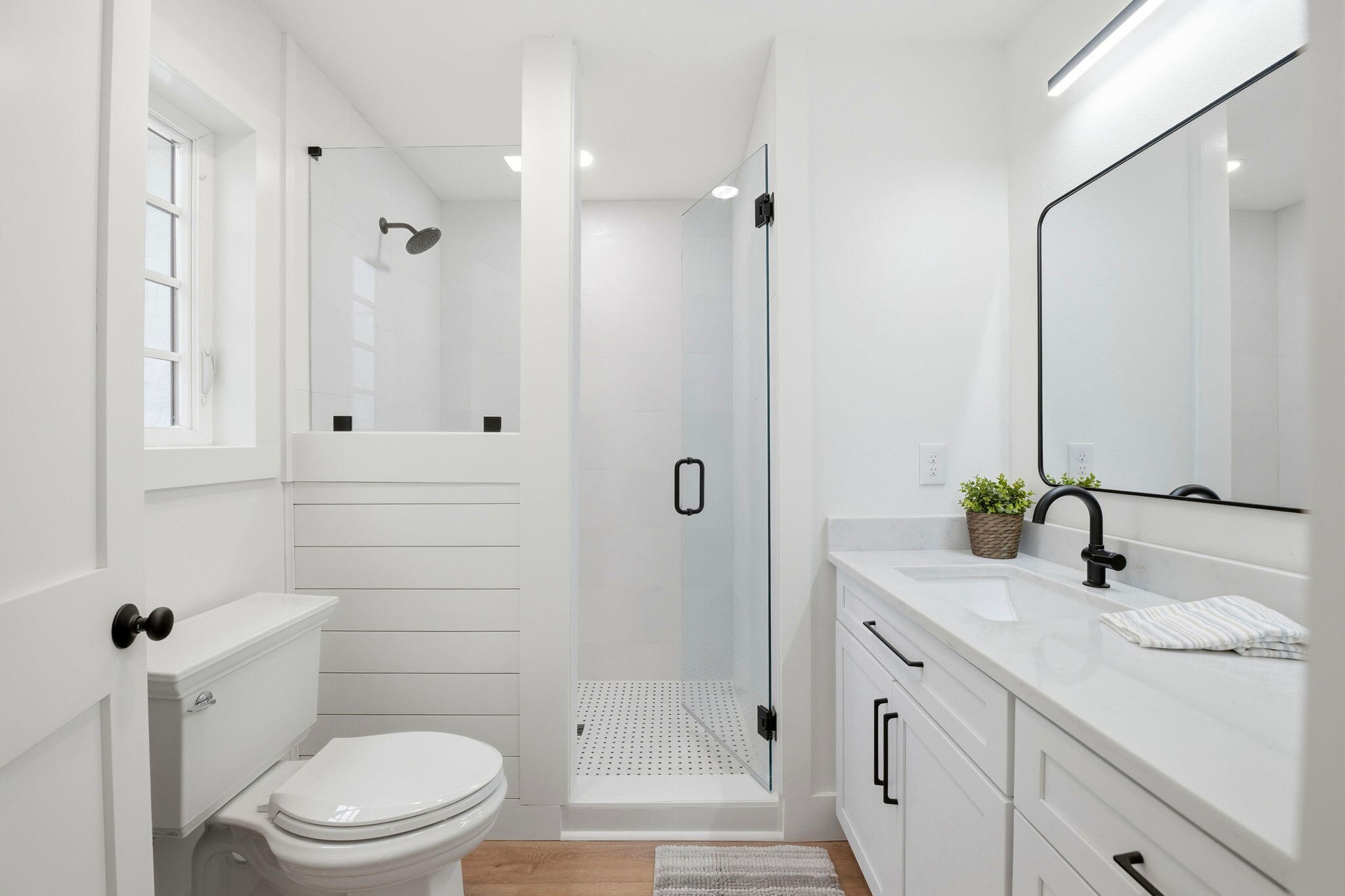 CRESCENT SHORES - Residential