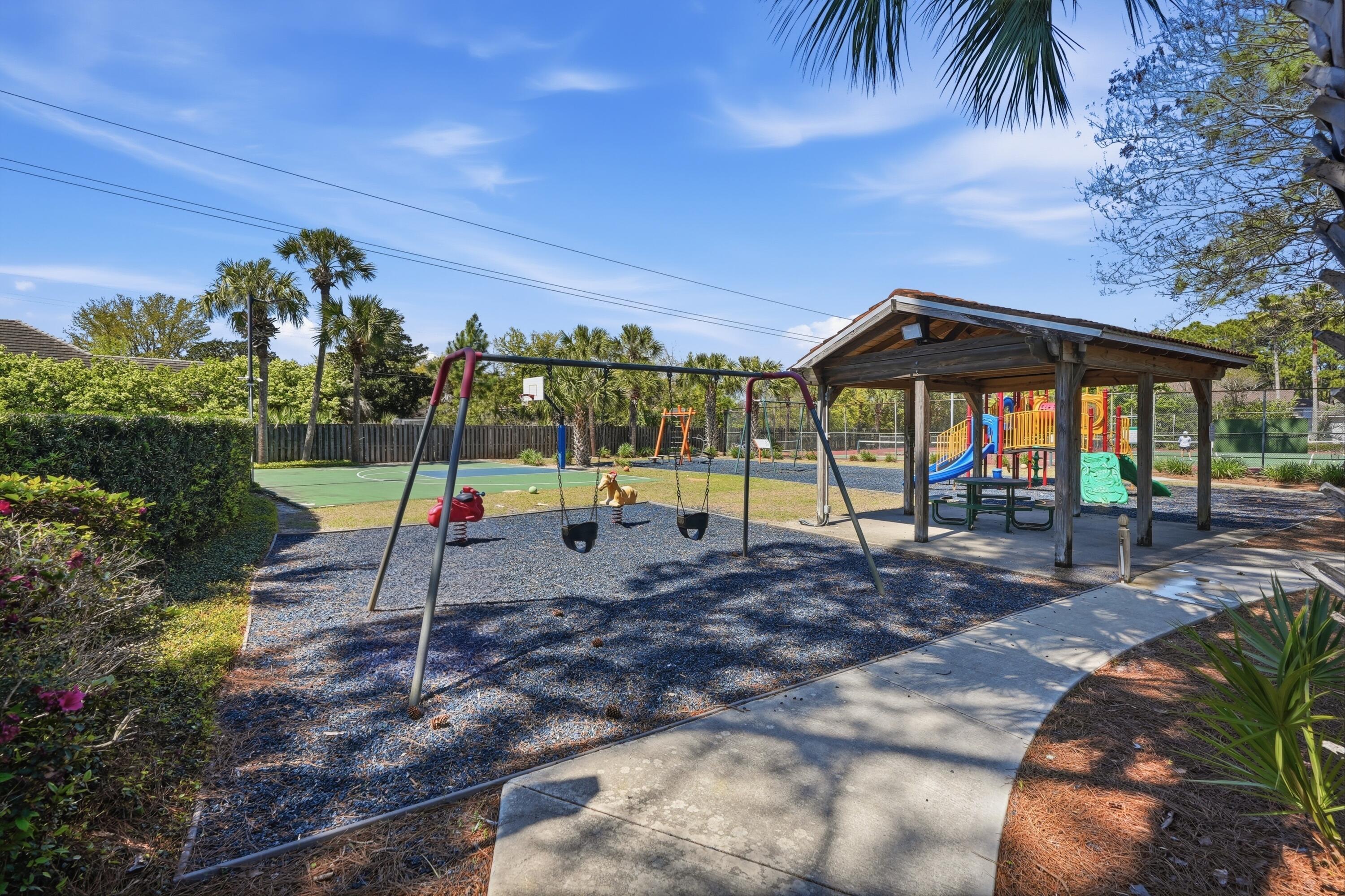 EMERALD LAKES PH 1 - Residential