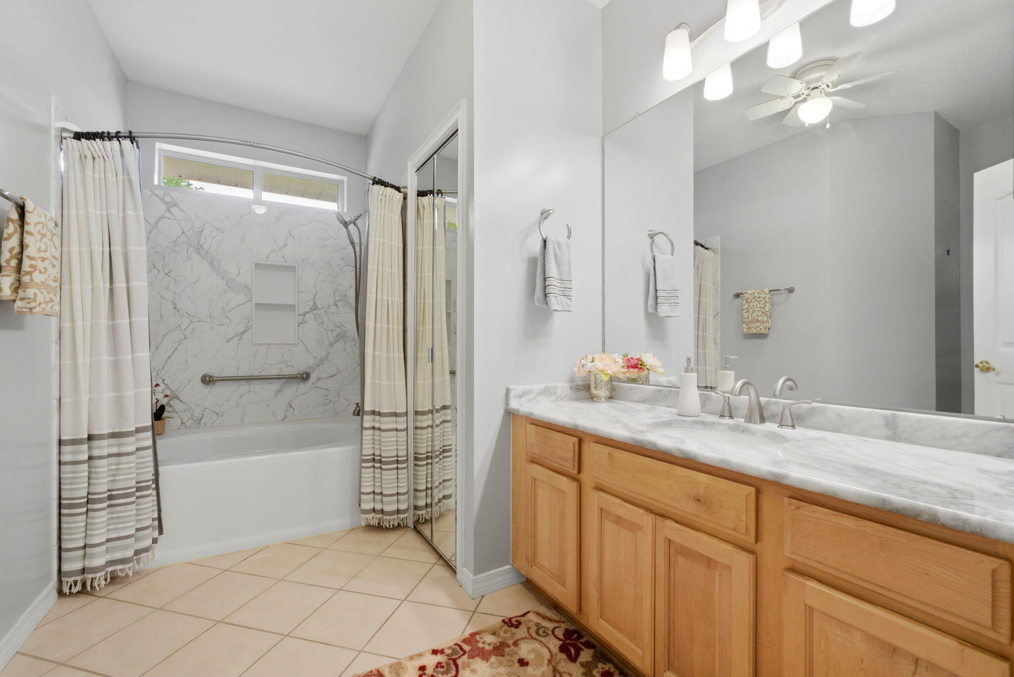 HOLLEY BY THE SEA - Residential