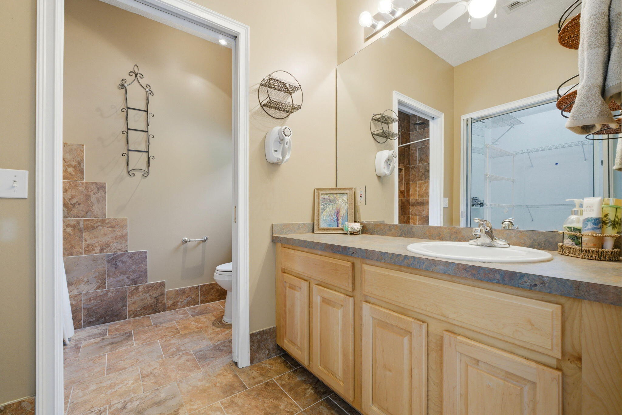 HOLLEY BY THE SEA - Residential