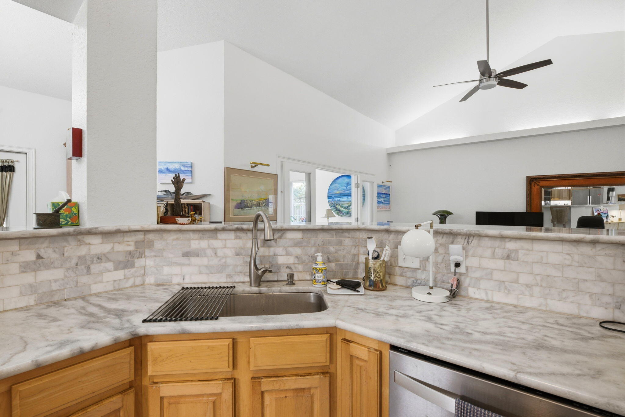 HOLLEY BY THE SEA - Residential