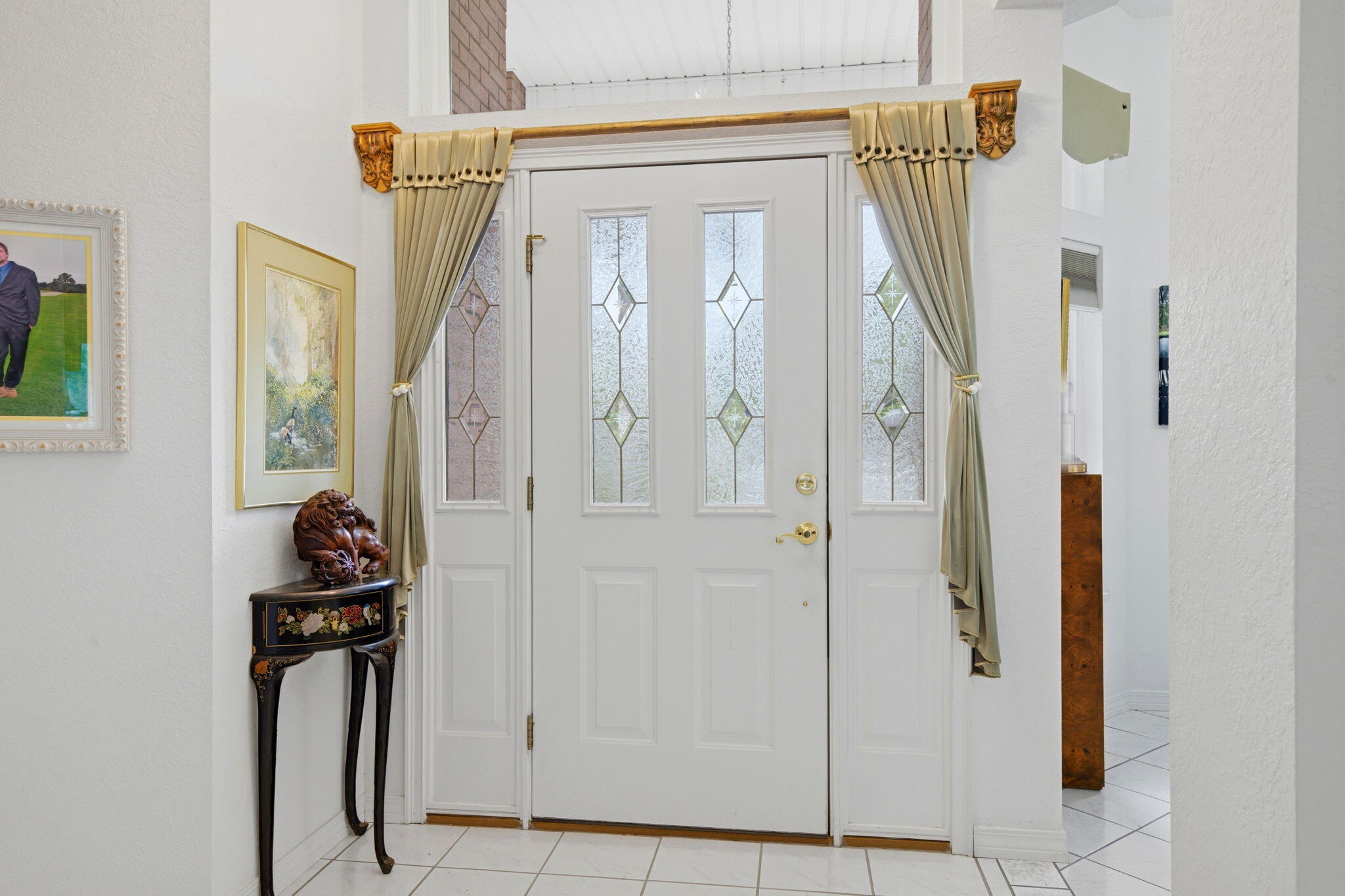 HOLLEY BY THE SEA - Residential