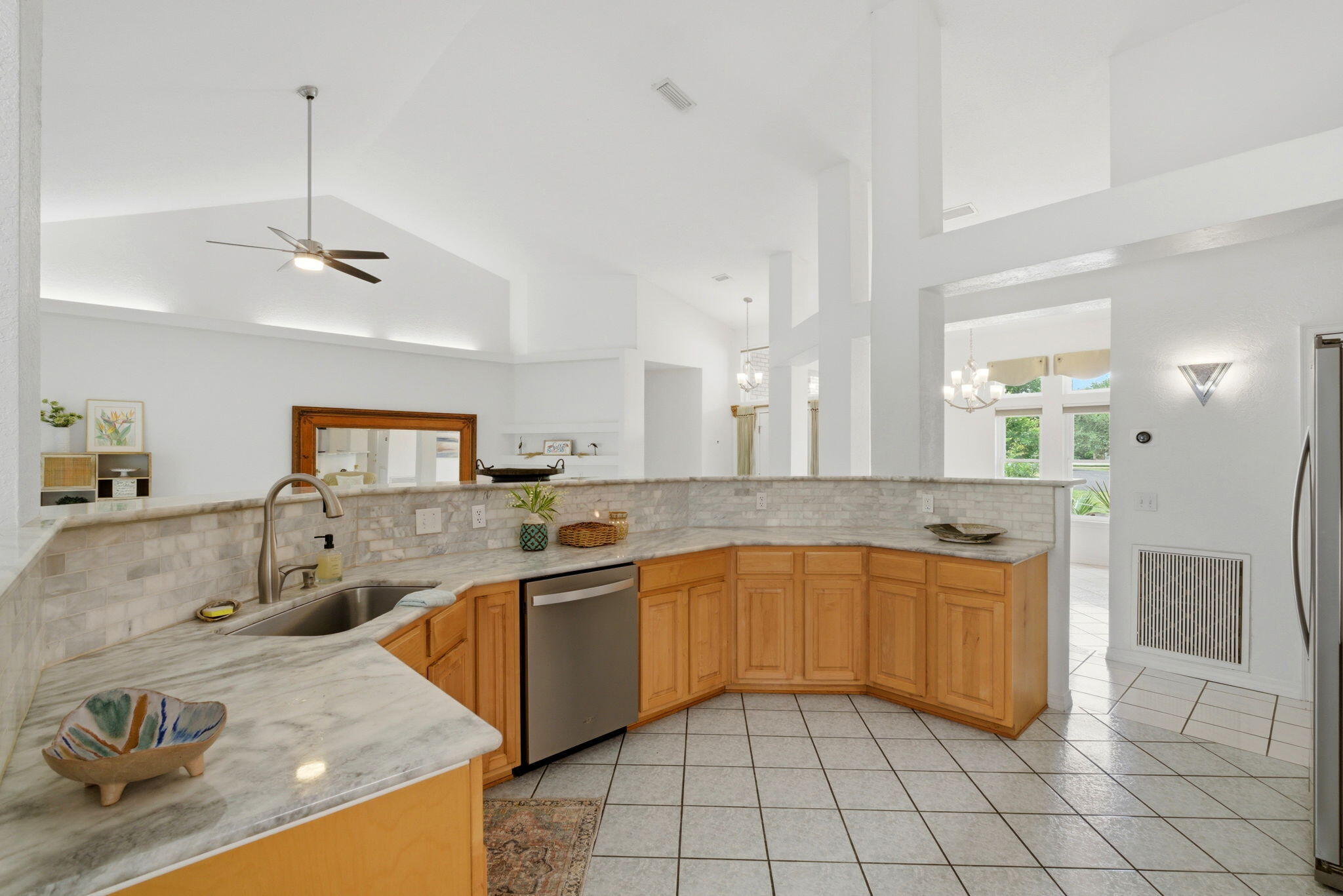 HOLLEY BY THE SEA - Residential