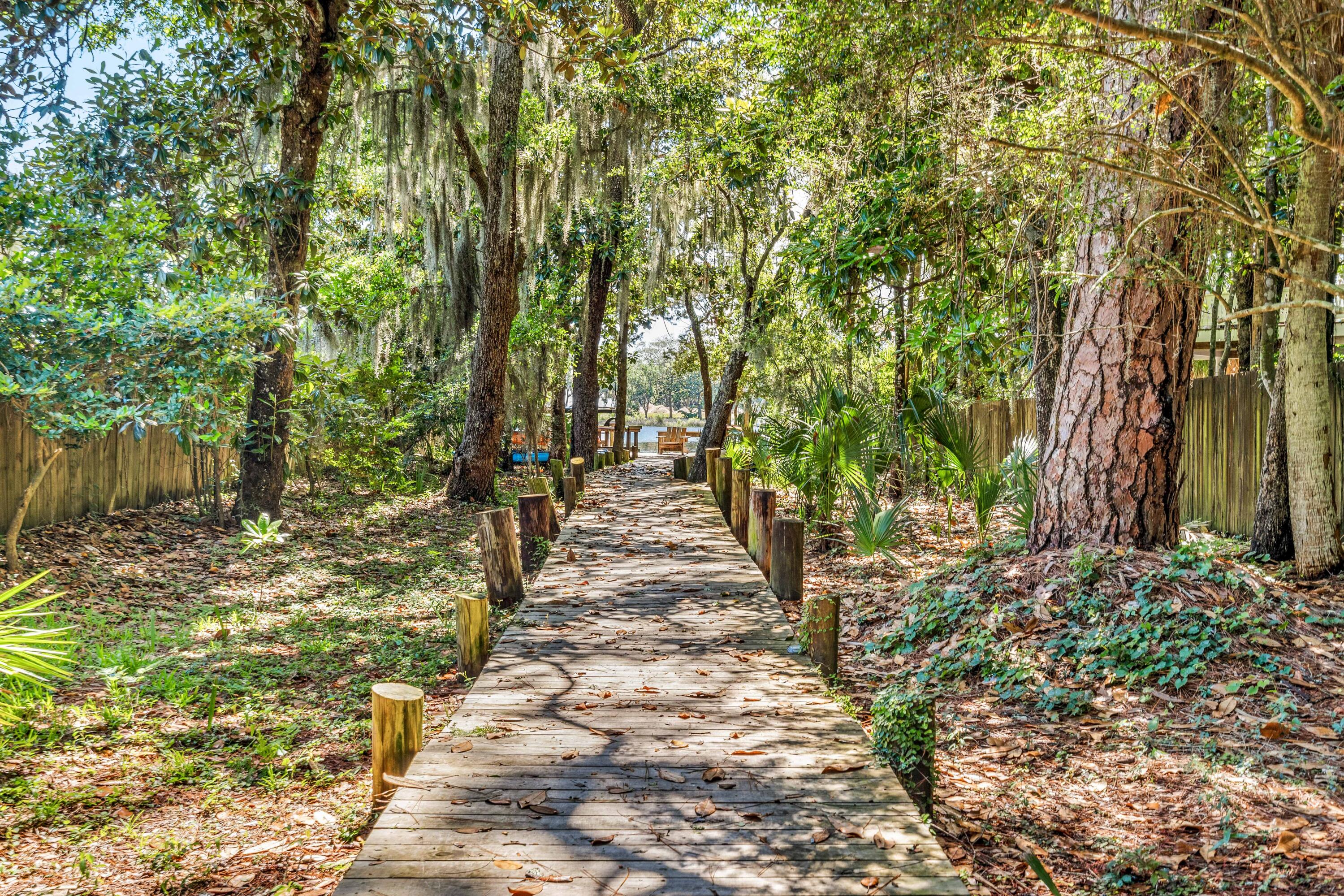 FISCHERS LANDING - Residential