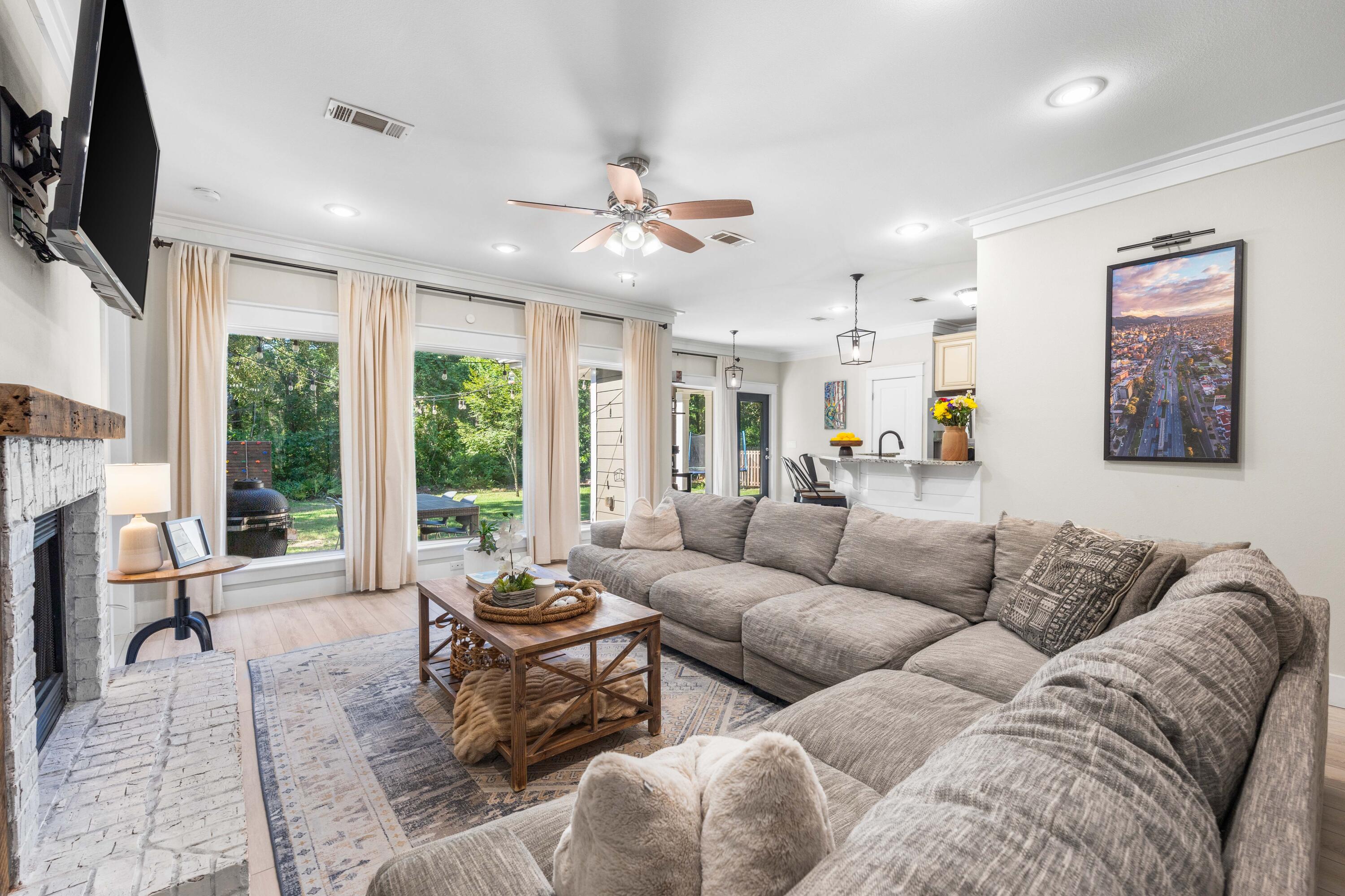 FISCHERS LANDING - Residential