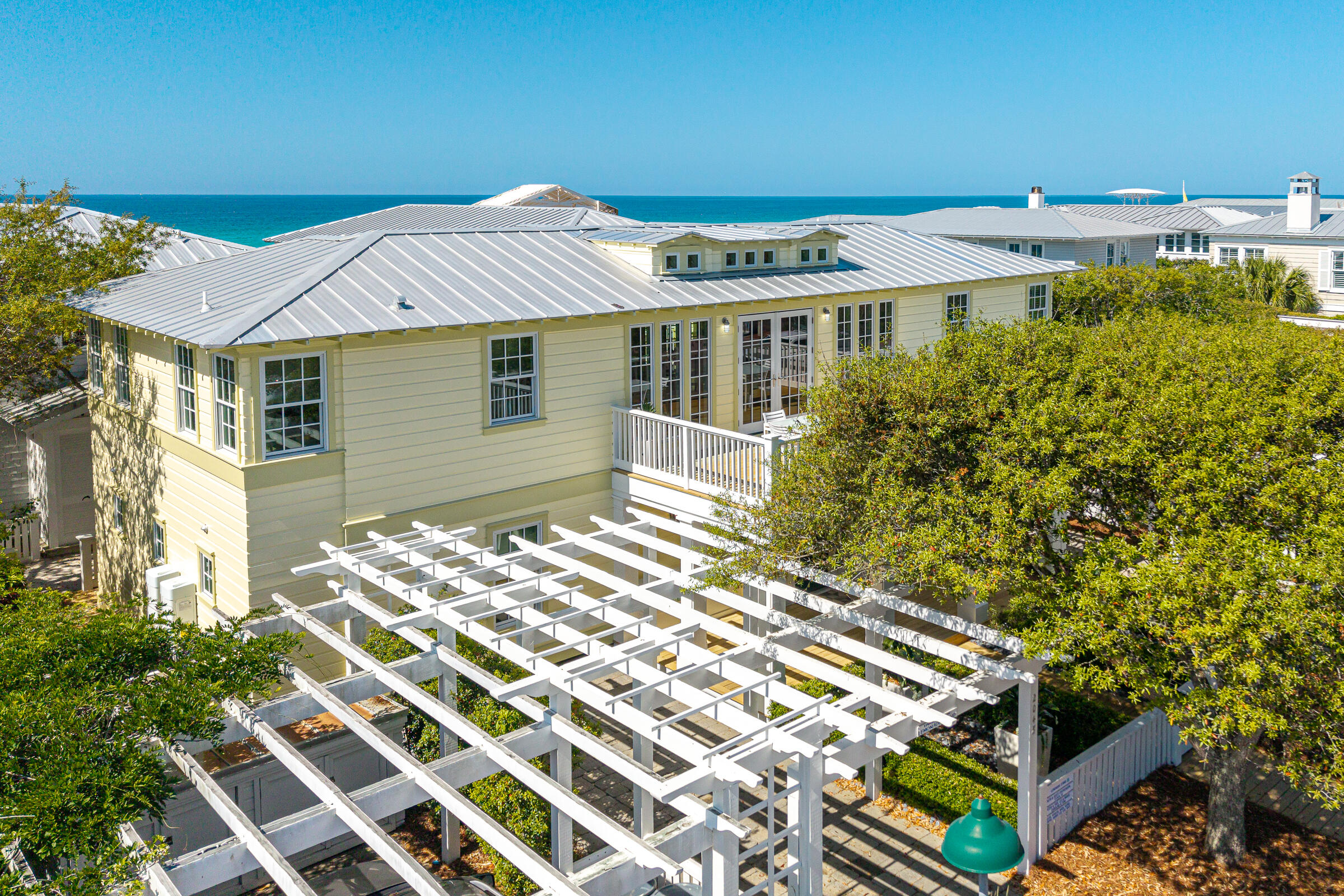 Seaside 10 - Residential