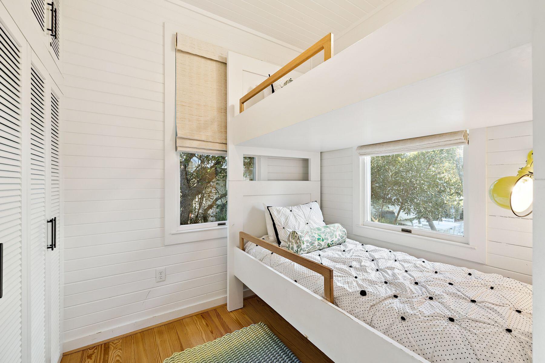 SEASIDE 01 - Residential