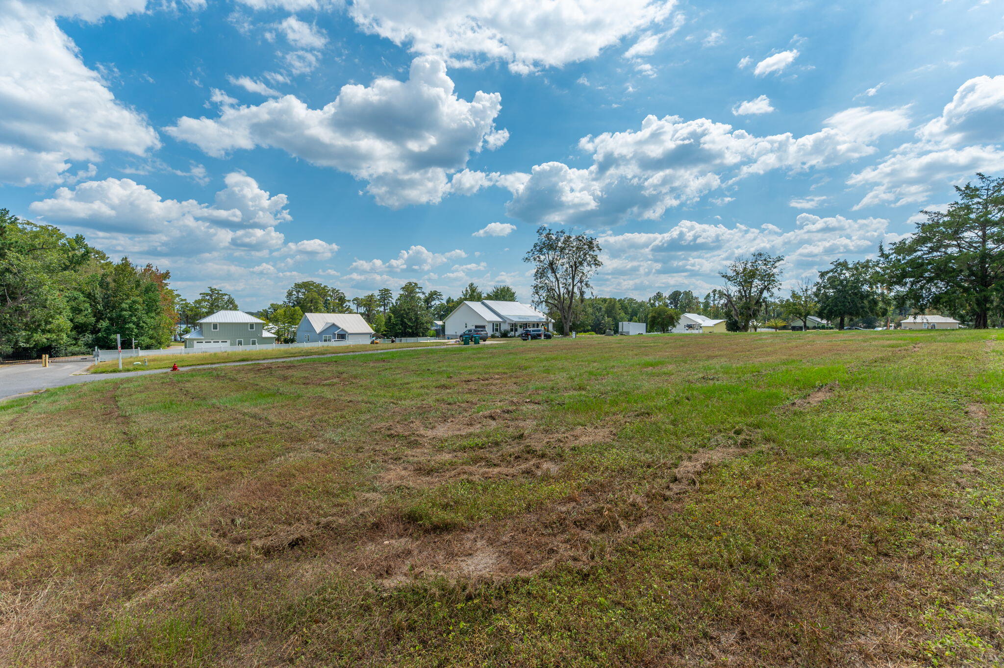 JACKSON LANDING SUB-DIV - Residential Lease