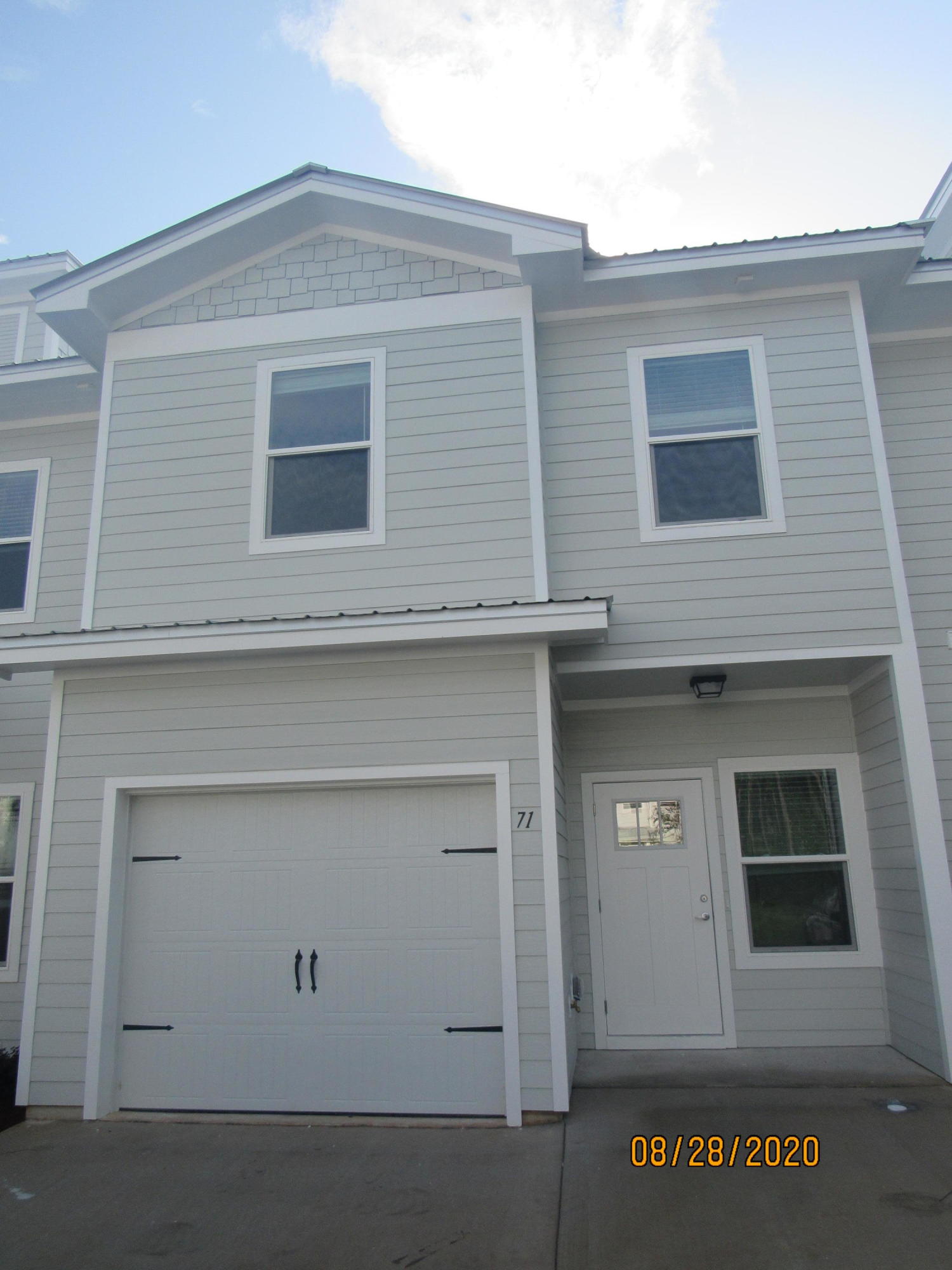 VERANDAS AT FREEPORT - Residential Lease