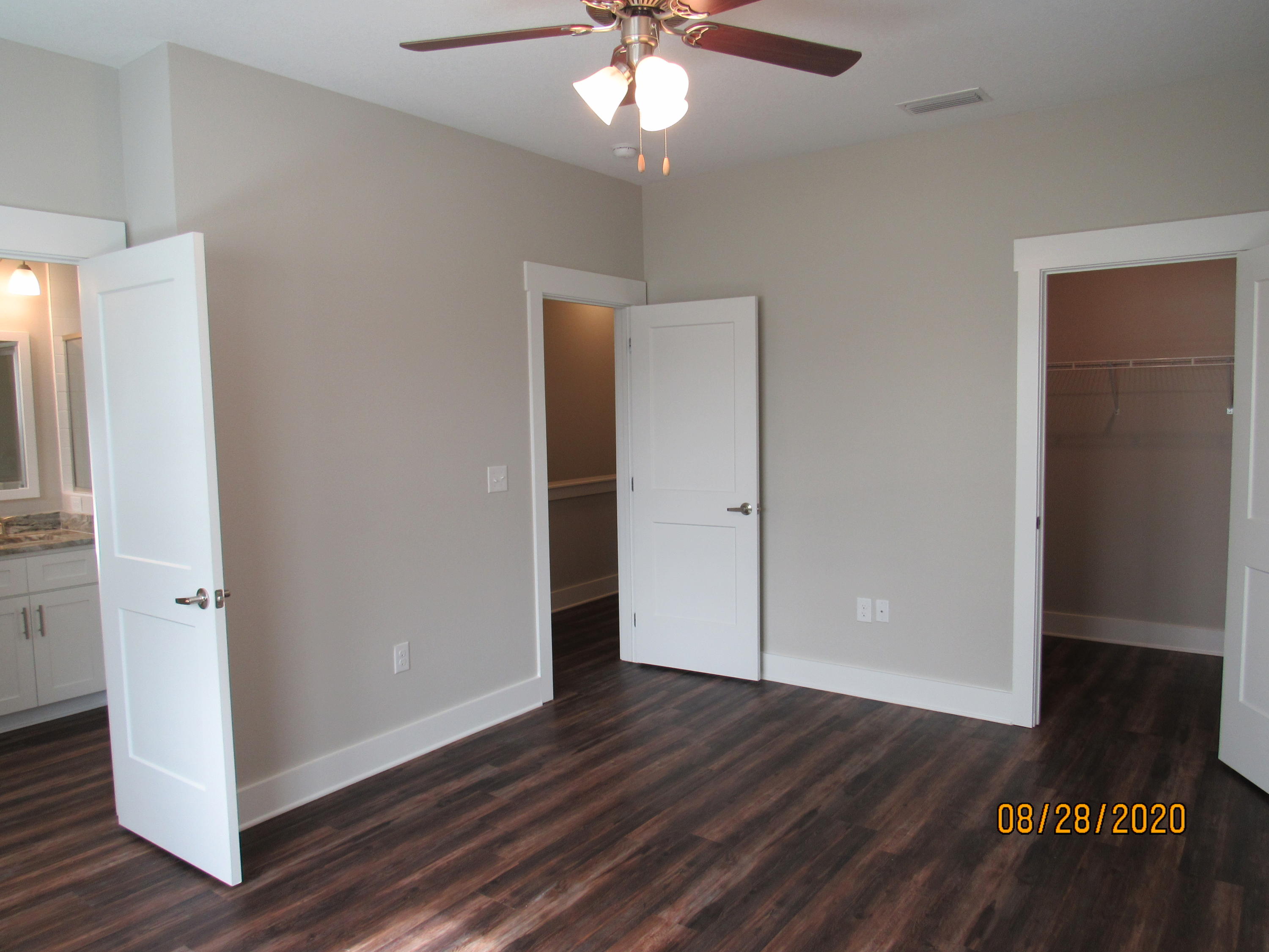 VERANDAS AT FREEPORT - Residential Lease