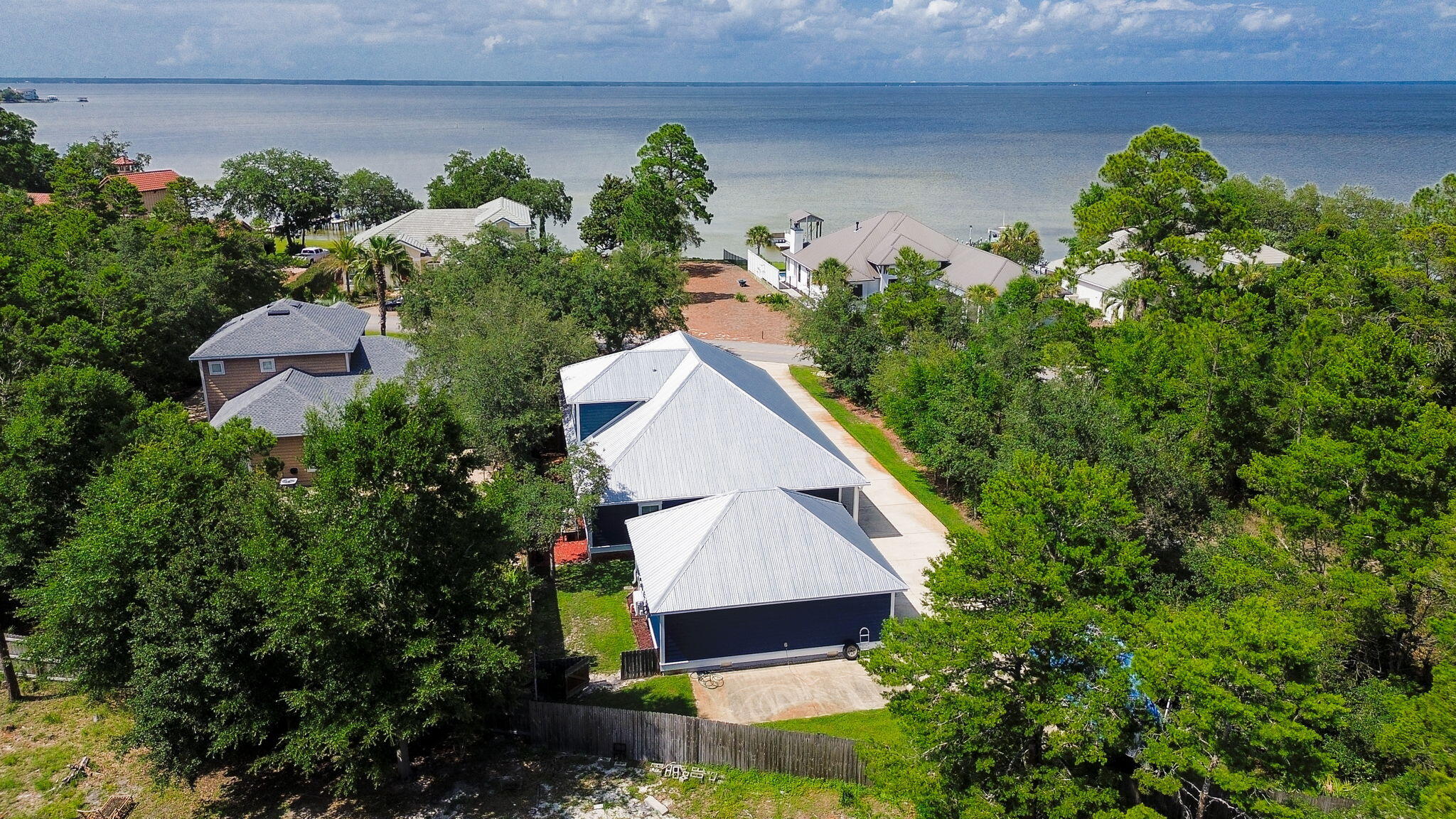 PELICAN BAY S/D - Residential