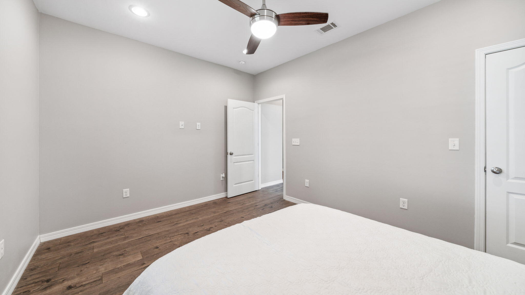 PELICAN BAY S/D - Residential