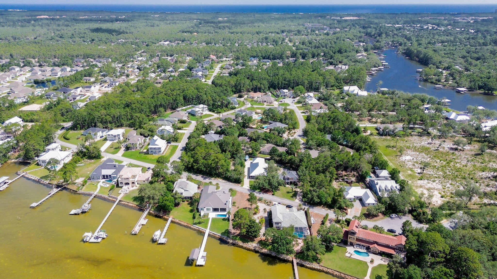 PELICAN BAY S/D - Residential