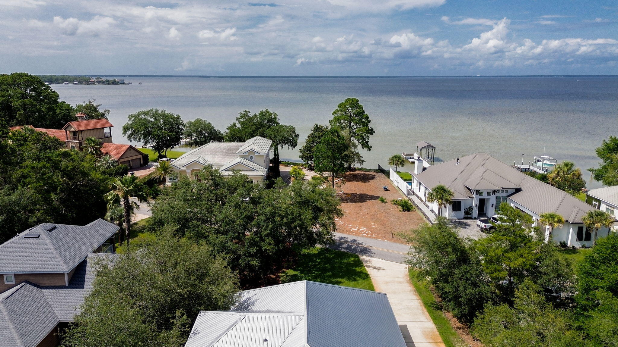 PELICAN BAY S/D - Residential