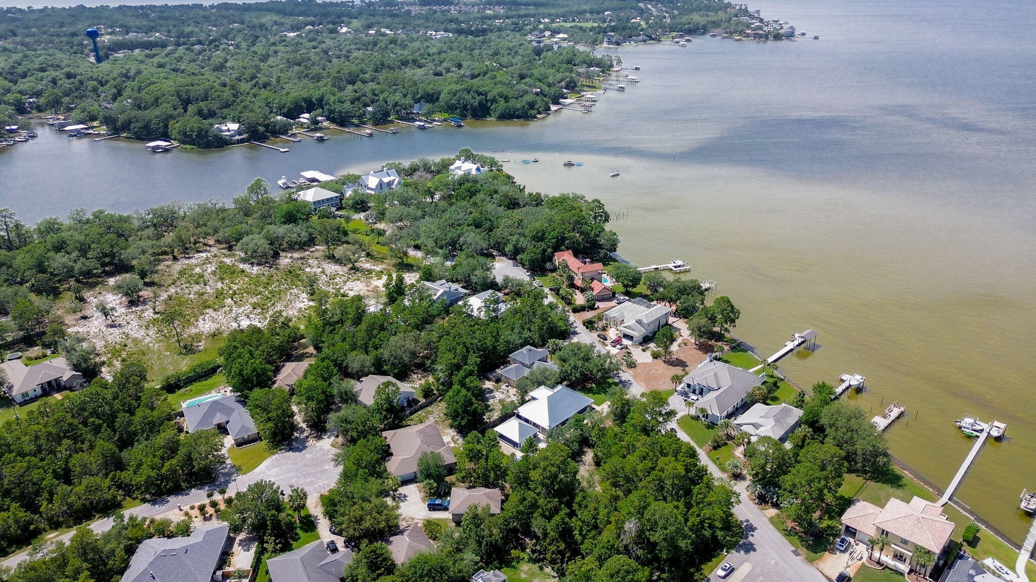 PELICAN BAY S/D - Residential