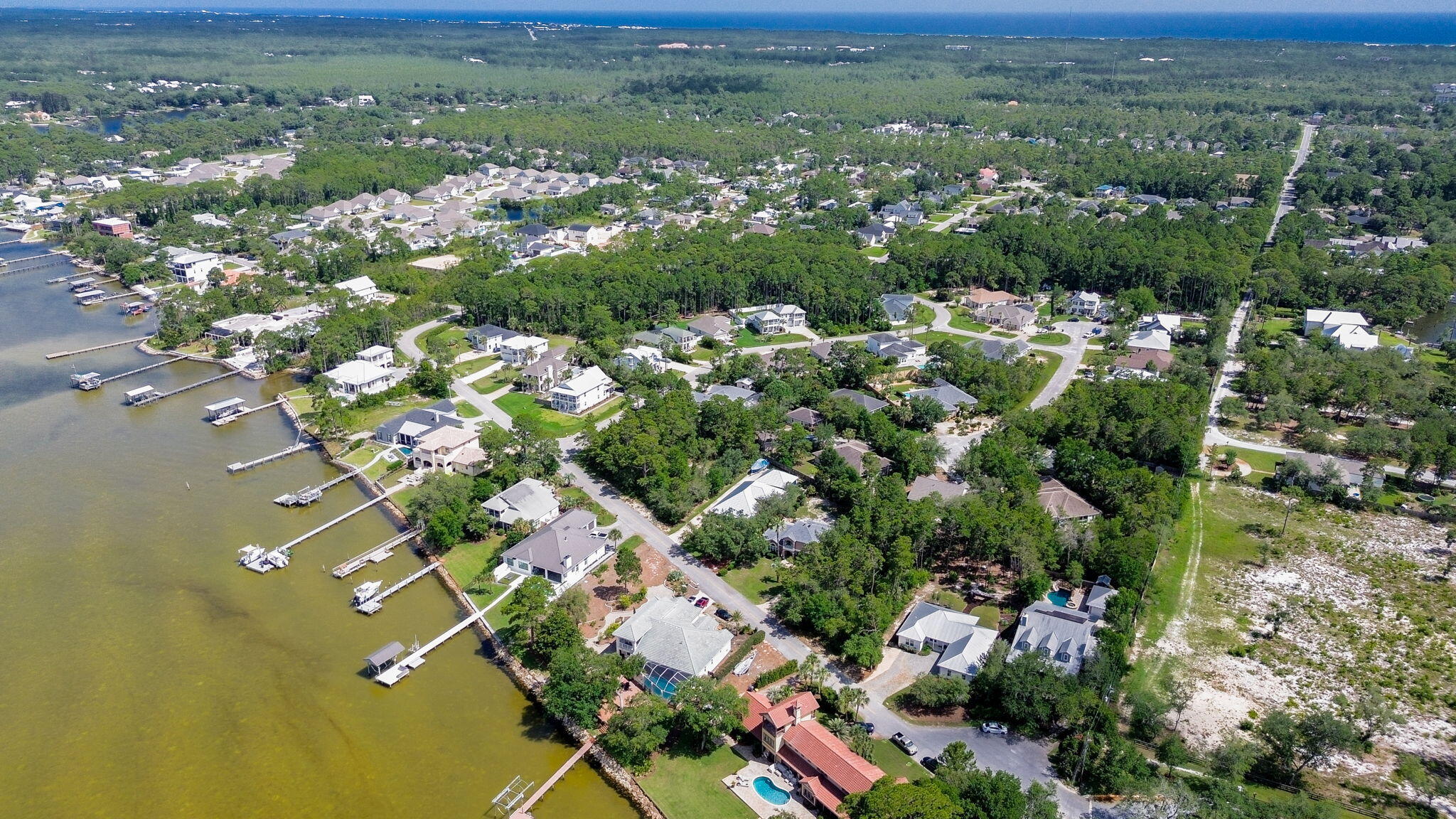 PELICAN BAY S/D - Residential