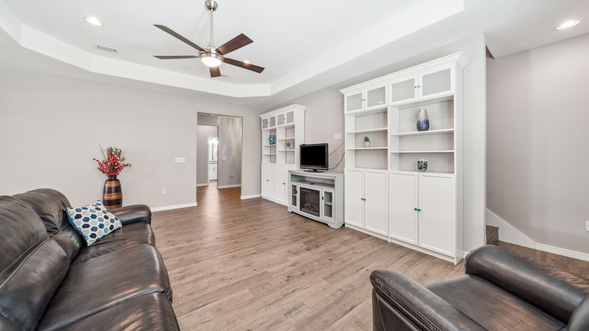 PELICAN BAY S/D - Residential