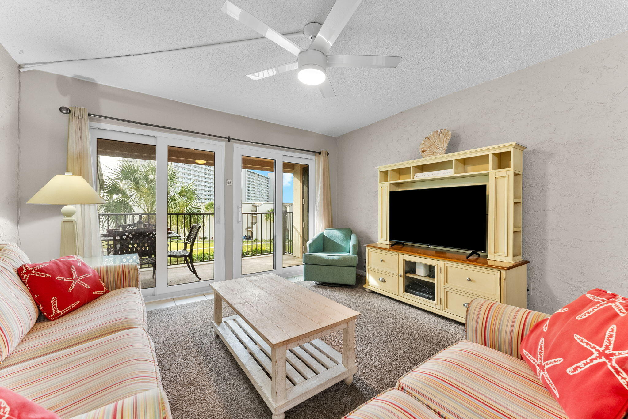 SUGAR BEACH T/H - Residential