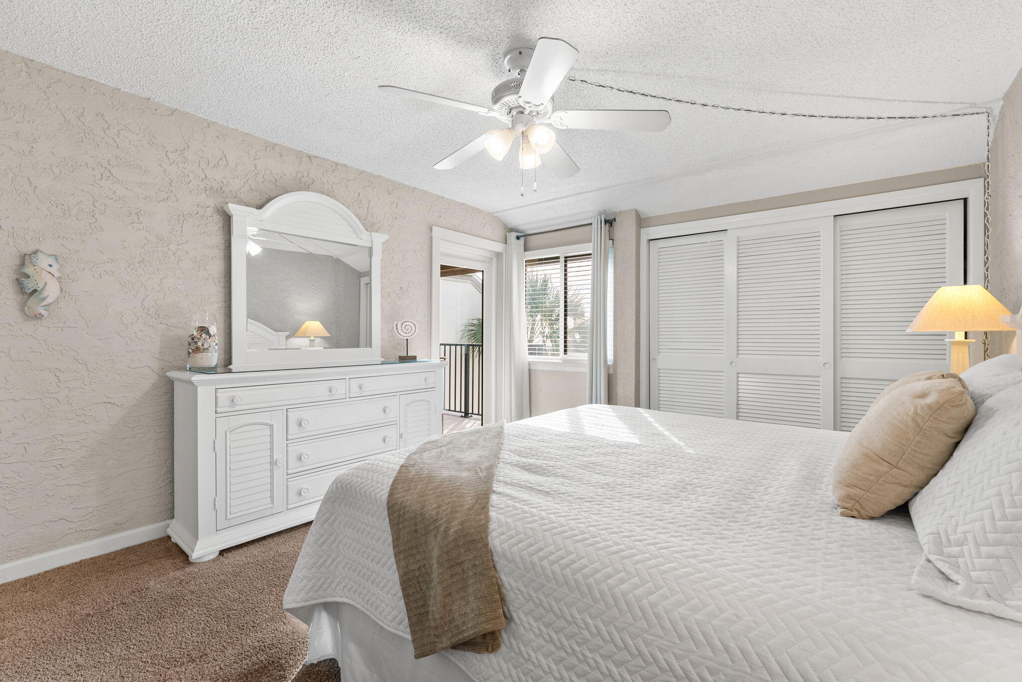 SUGAR BEACH T/H - Residential