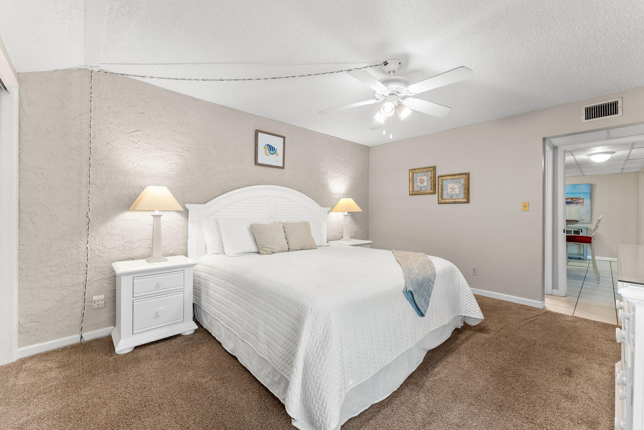 SUGAR BEACH T/H - Residential