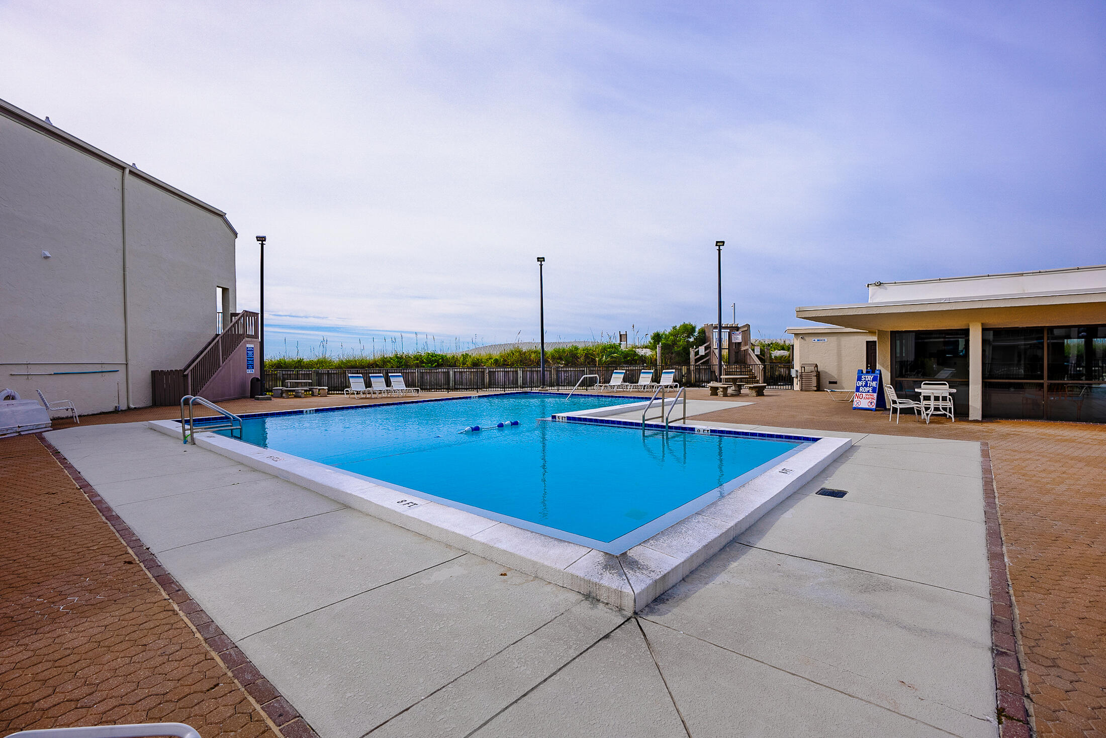 SUGAR BEACH T/H - Residential