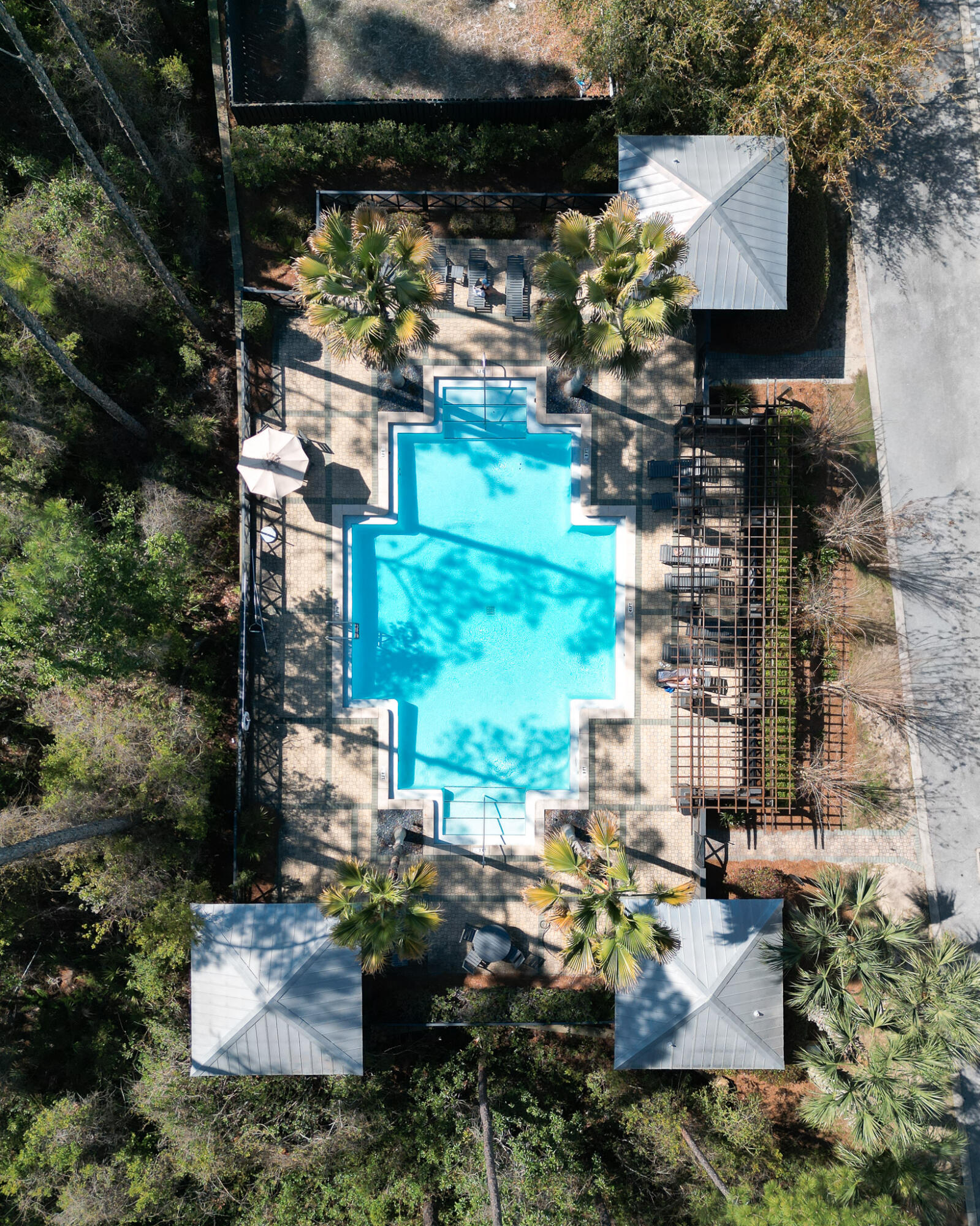 TREETOP VILLAGE - Residential