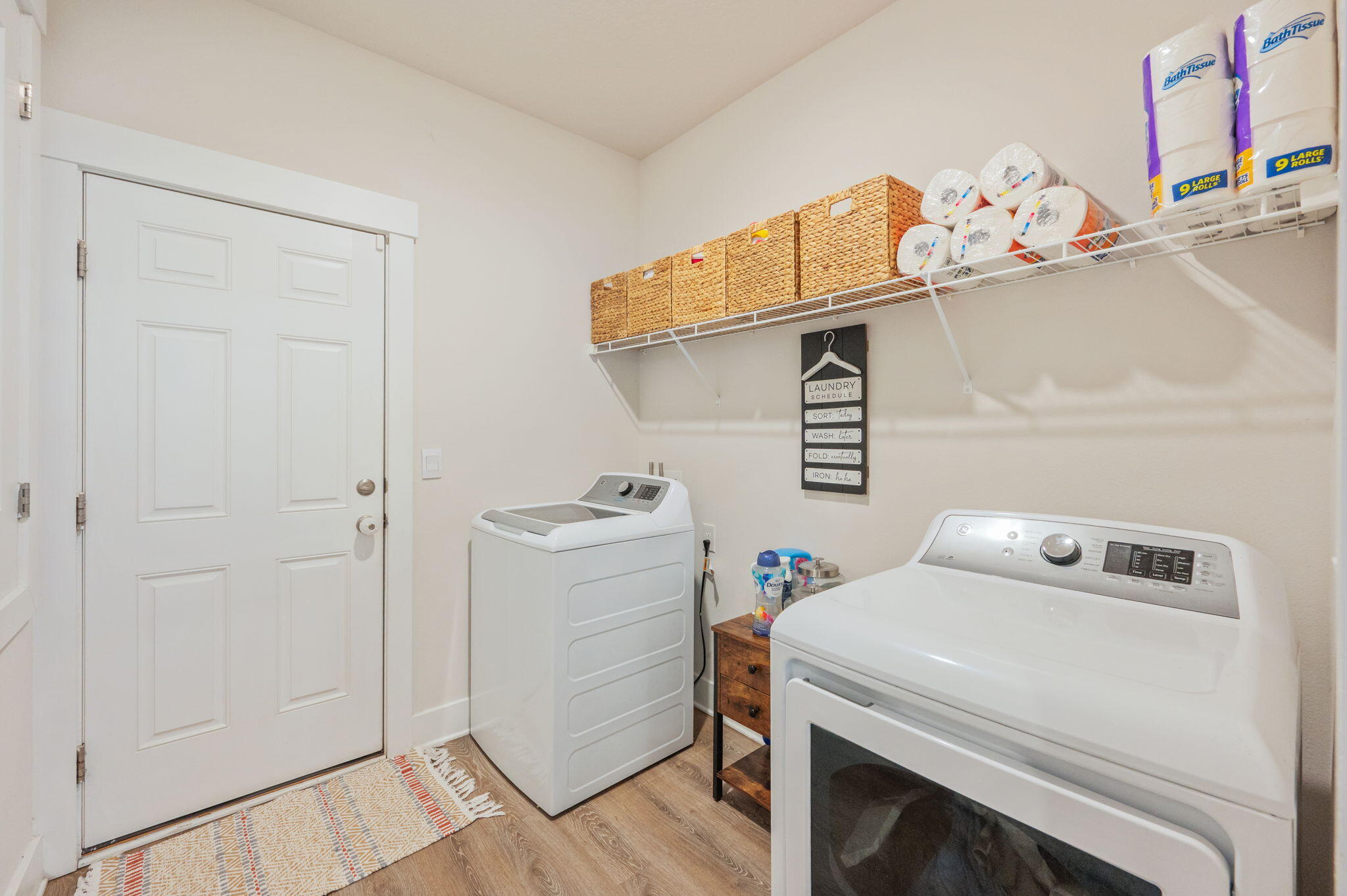 HILLWOOD ESTATES - Residential