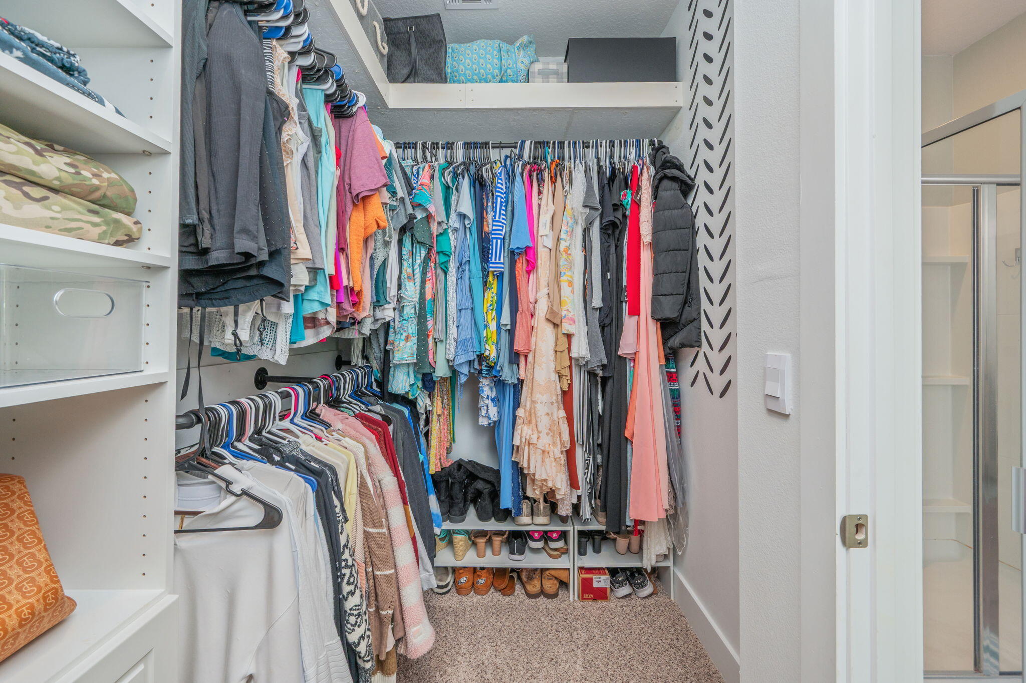 HILLWOOD ESTATES - Residential