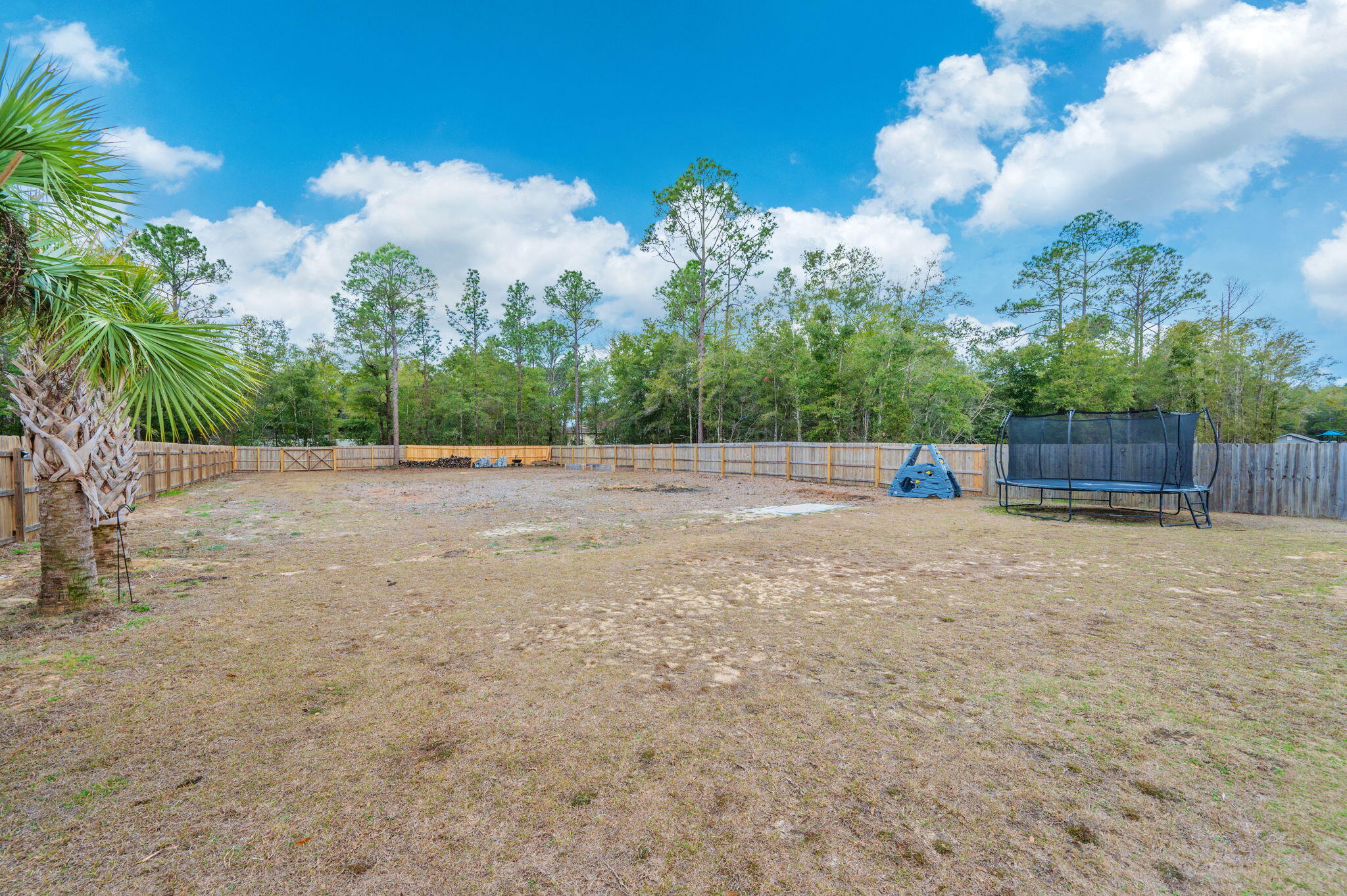 HILLWOOD ESTATES - Residential