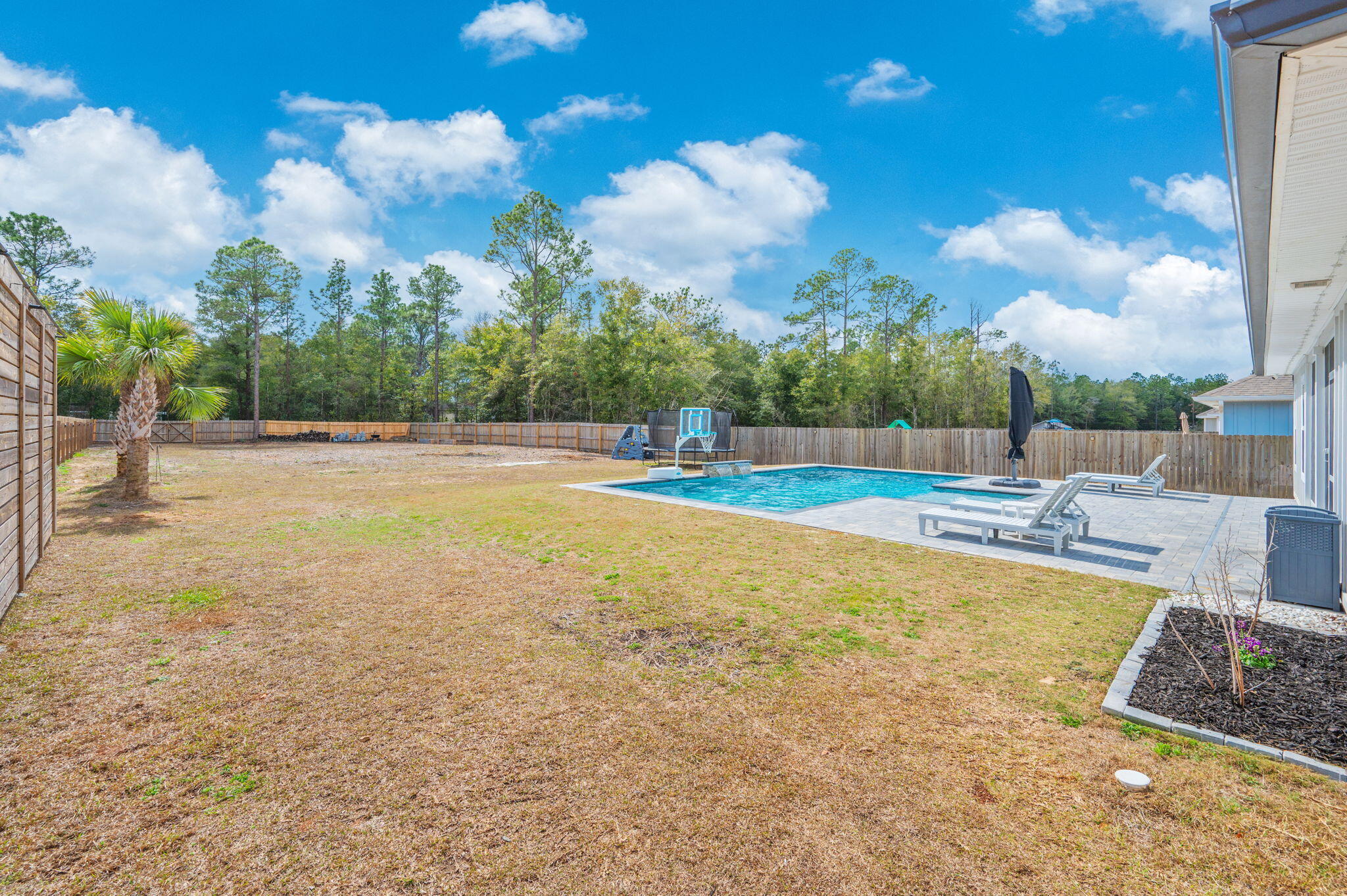 HILLWOOD ESTATES - Residential