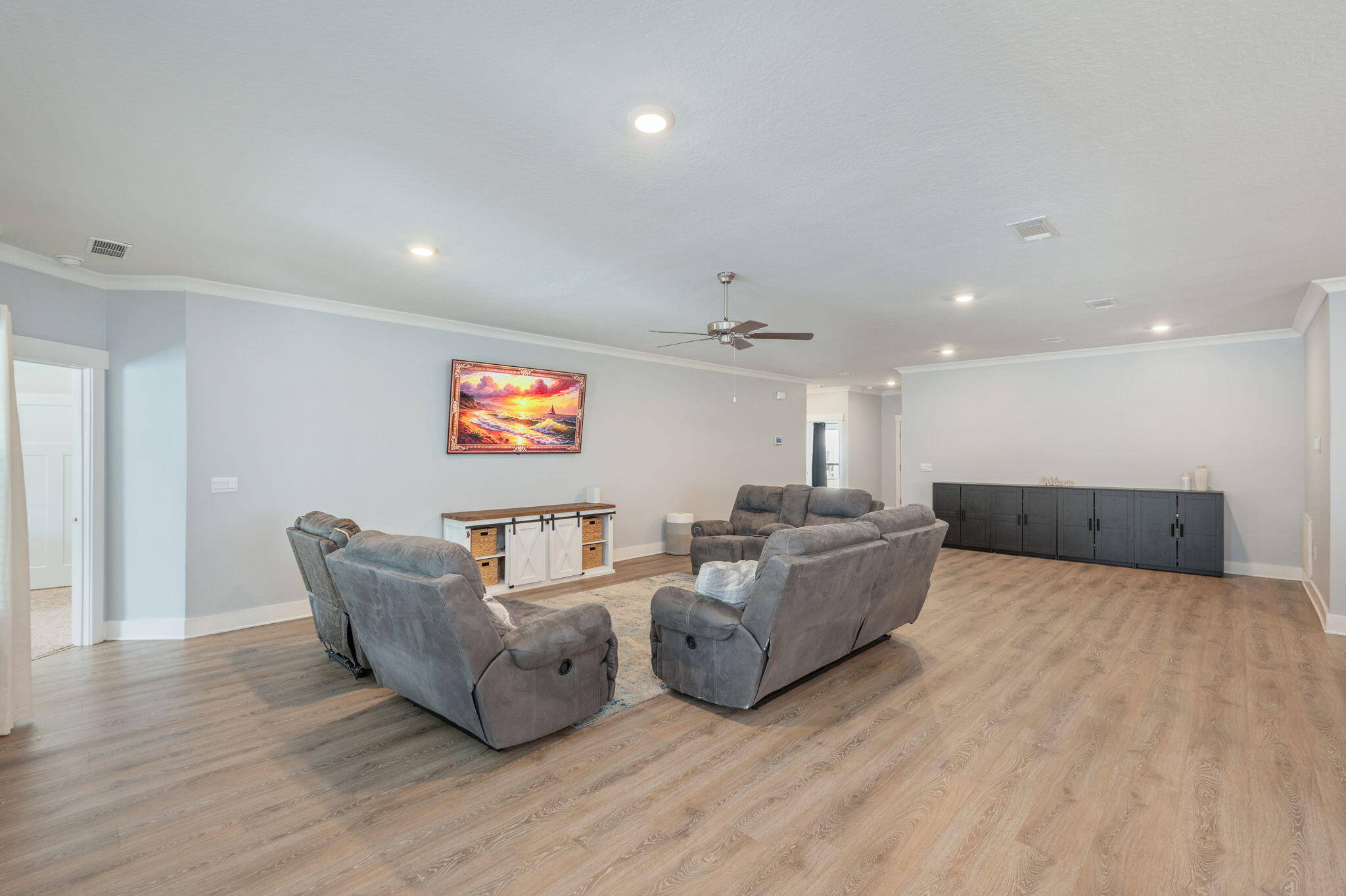 HILLWOOD ESTATES - Residential