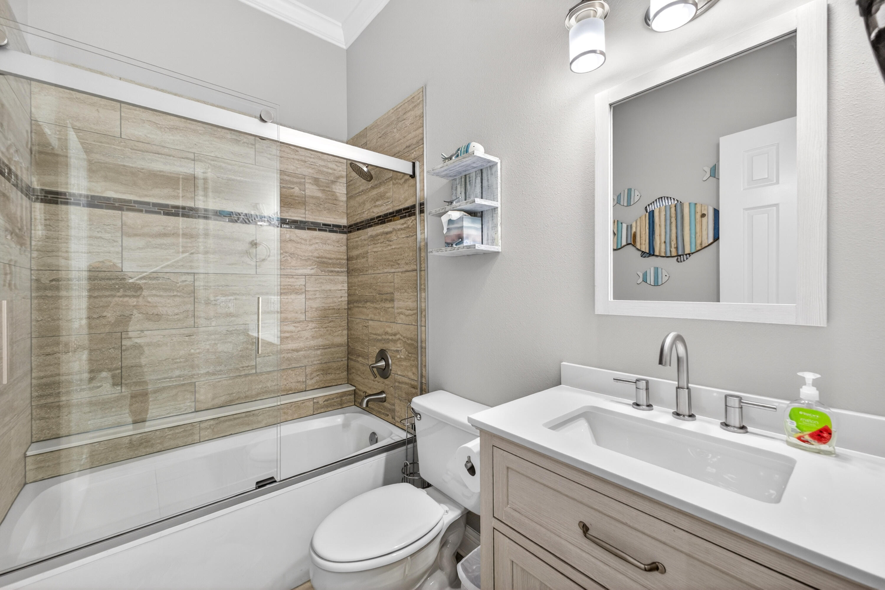 VANTAGE POINTE - Residential