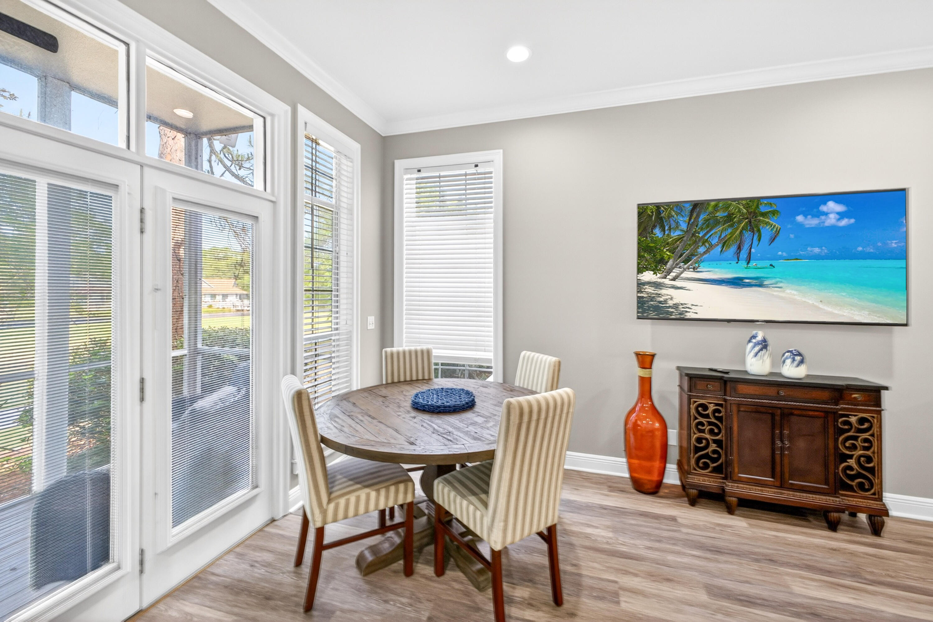 VANTAGE POINTE - Residential