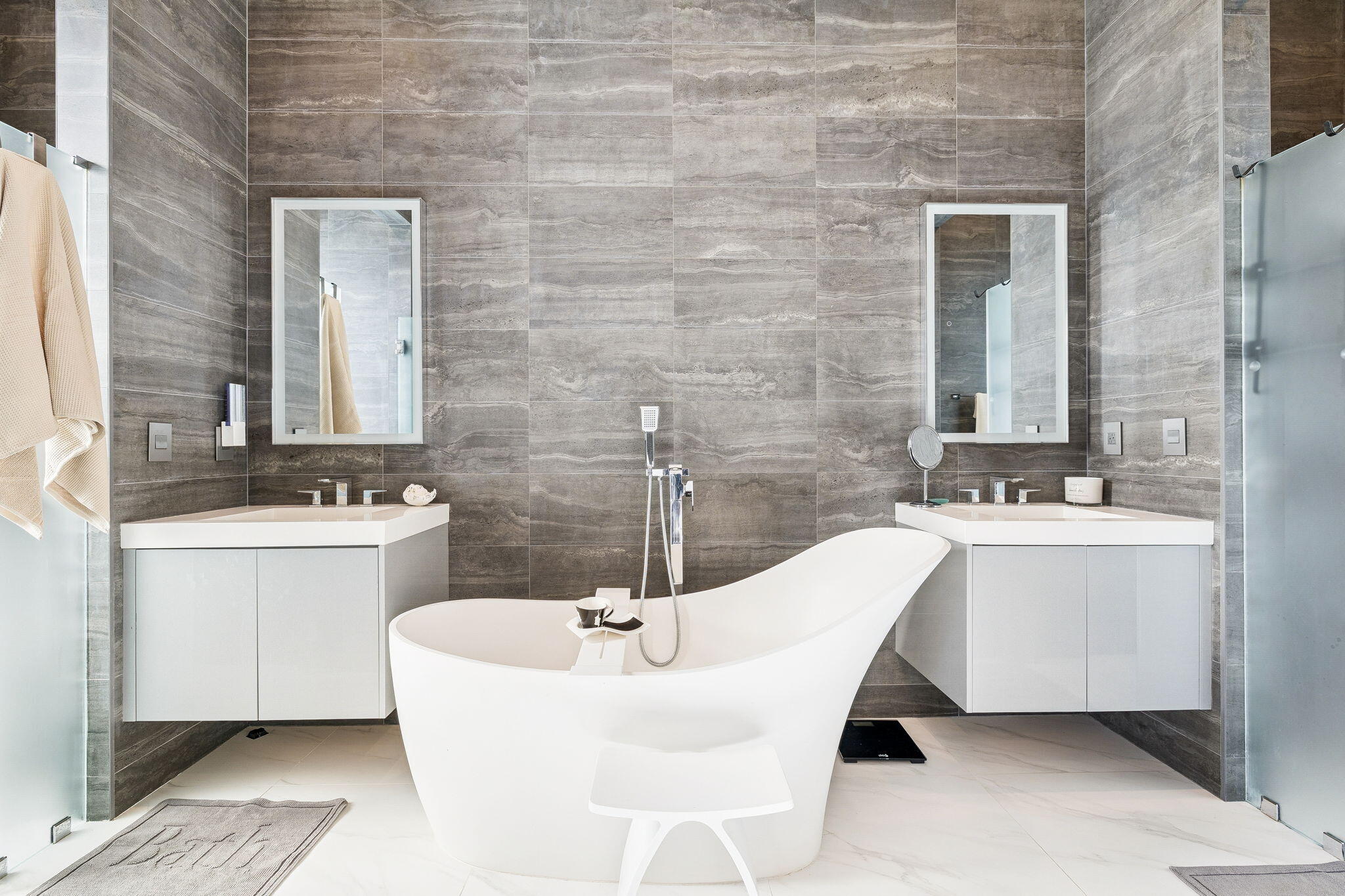 ALYS BEACH - Residential