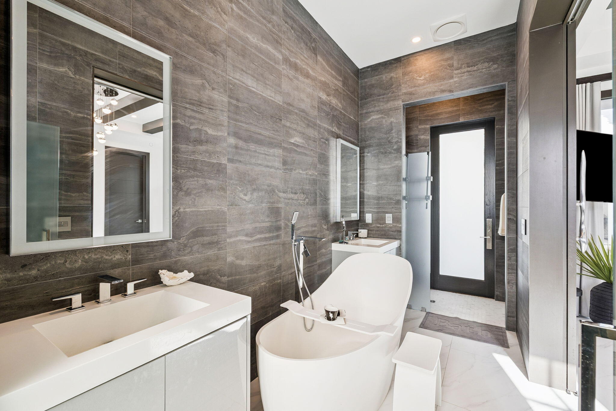 ALYS BEACH - Residential