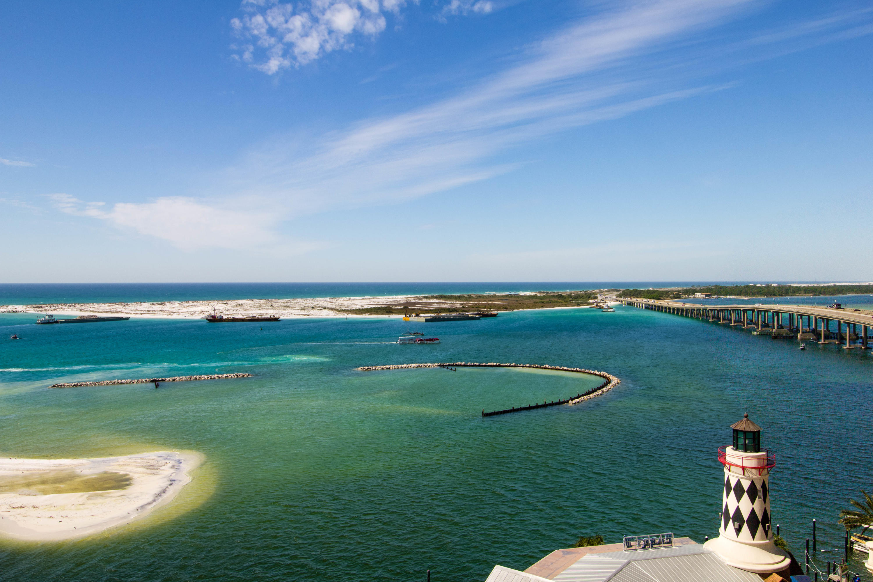 EMERALD GRANDE - Residential