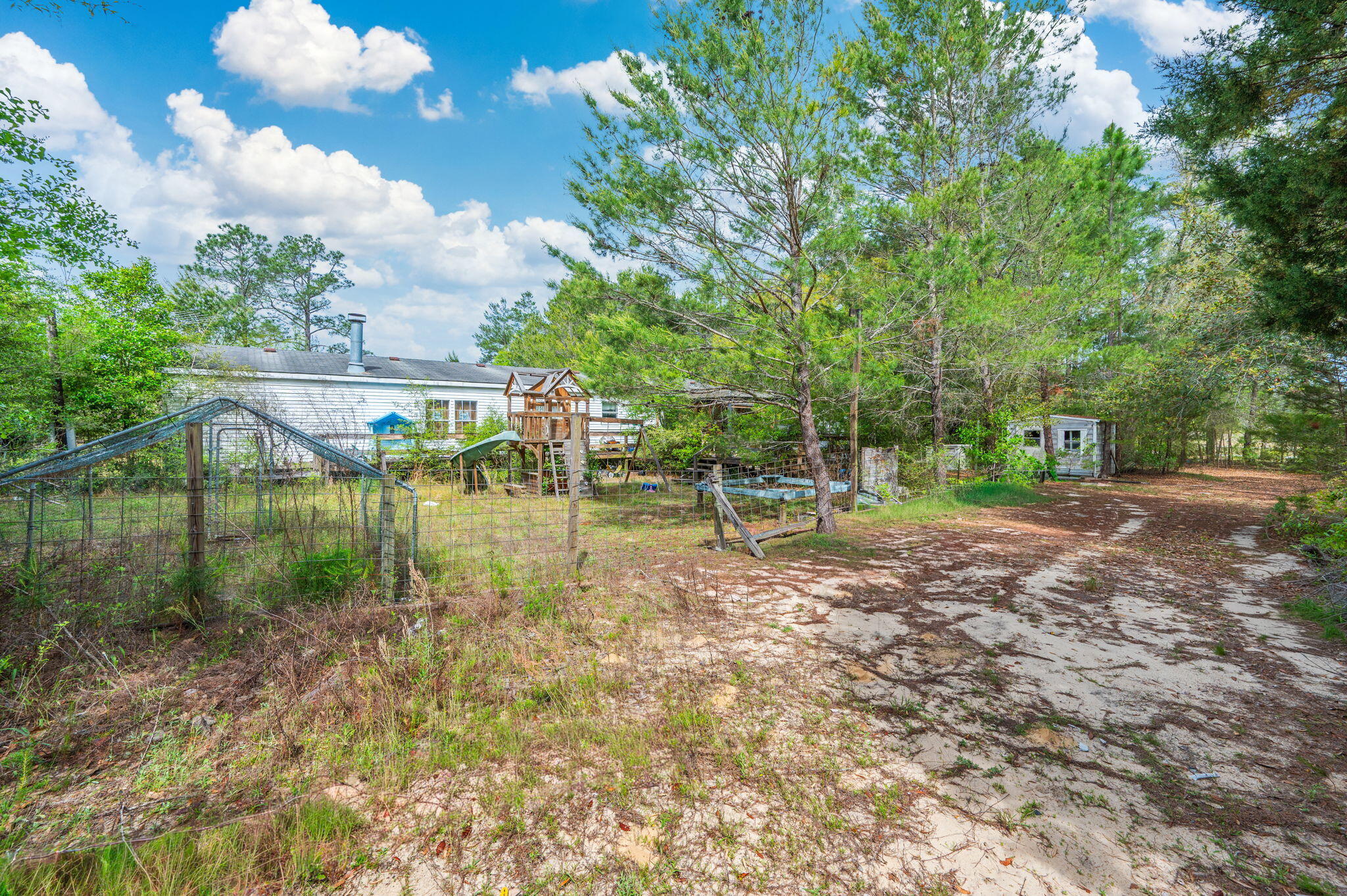 NO RECORDED SUBDIVISION - Residential