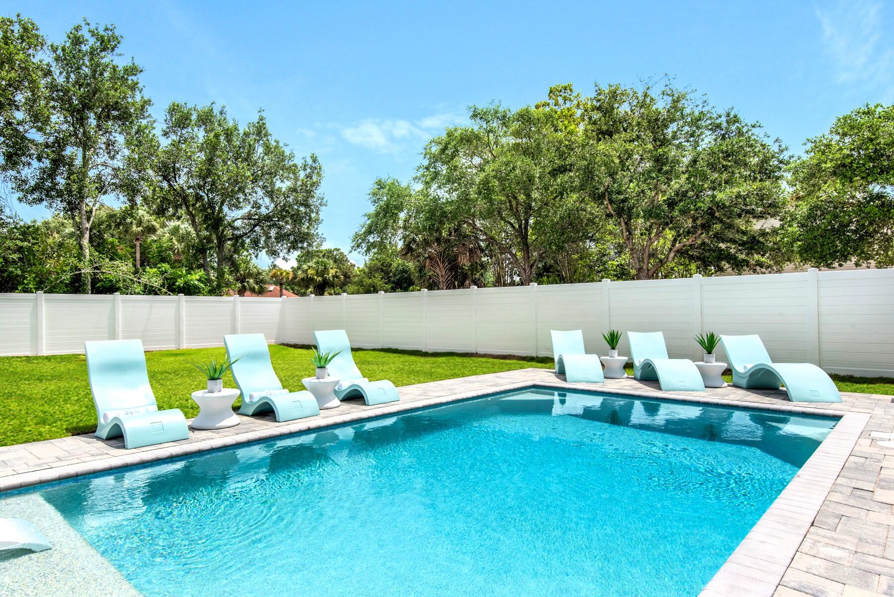 CRYSTAL BEACH - Residential