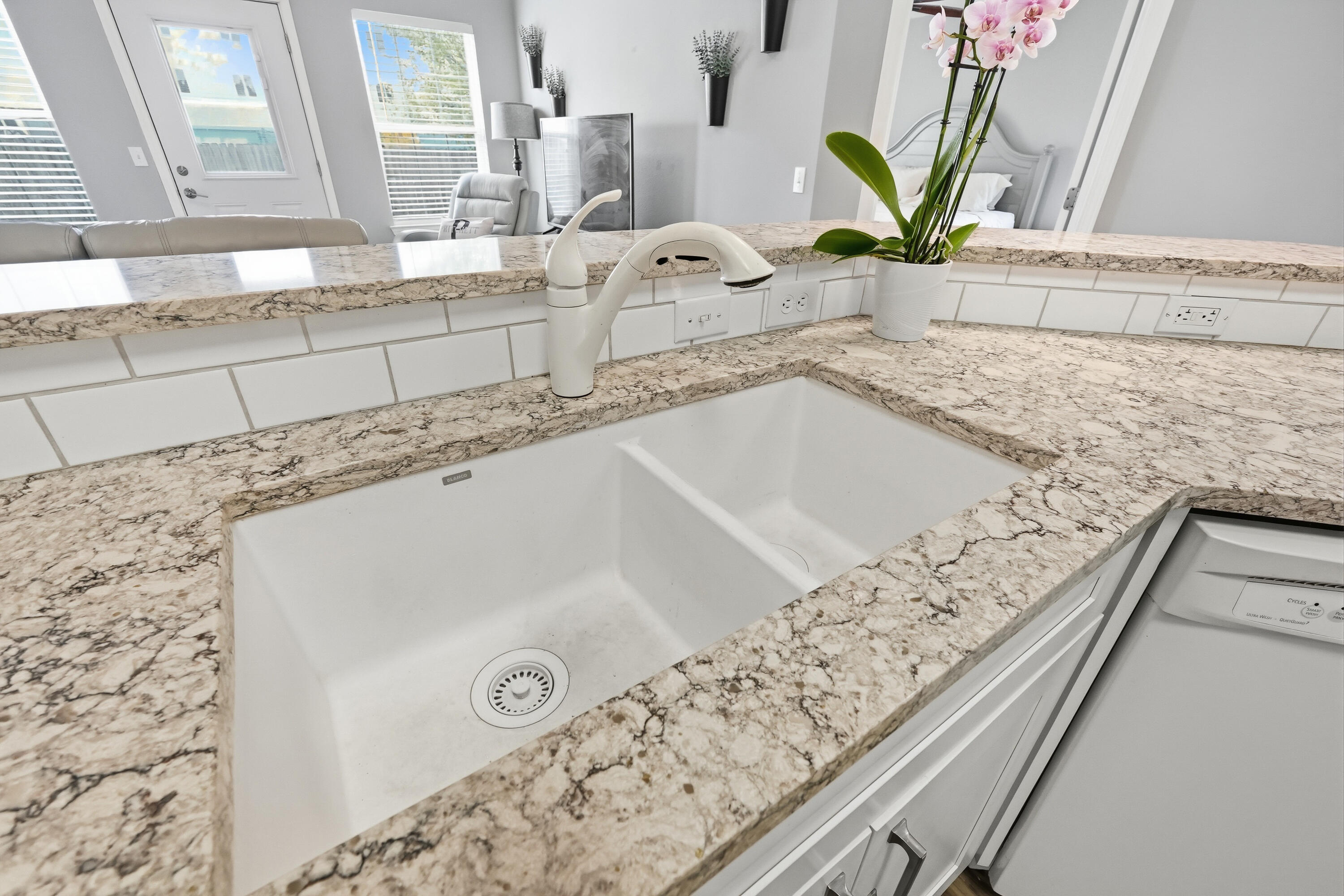 EMERALD VILLAGE S/D - Residential