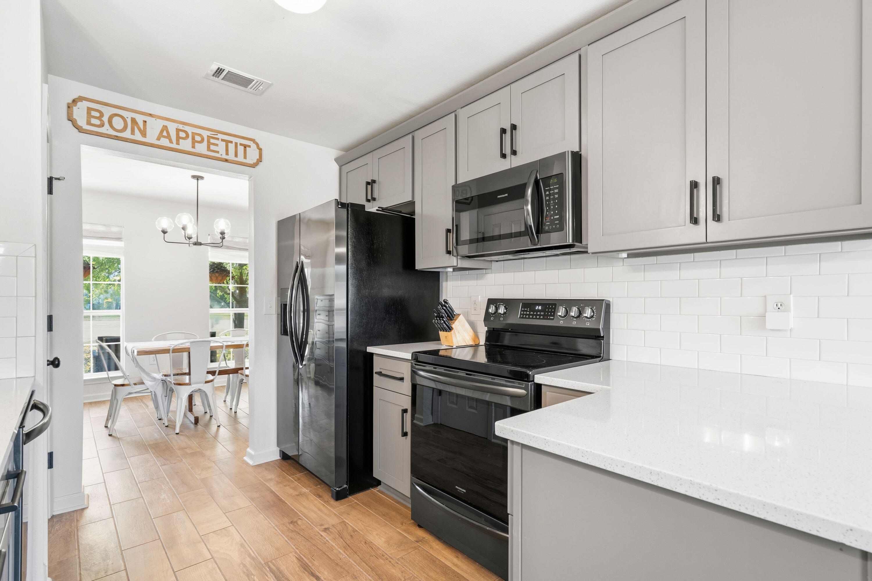 SANDALWOOD - Residential