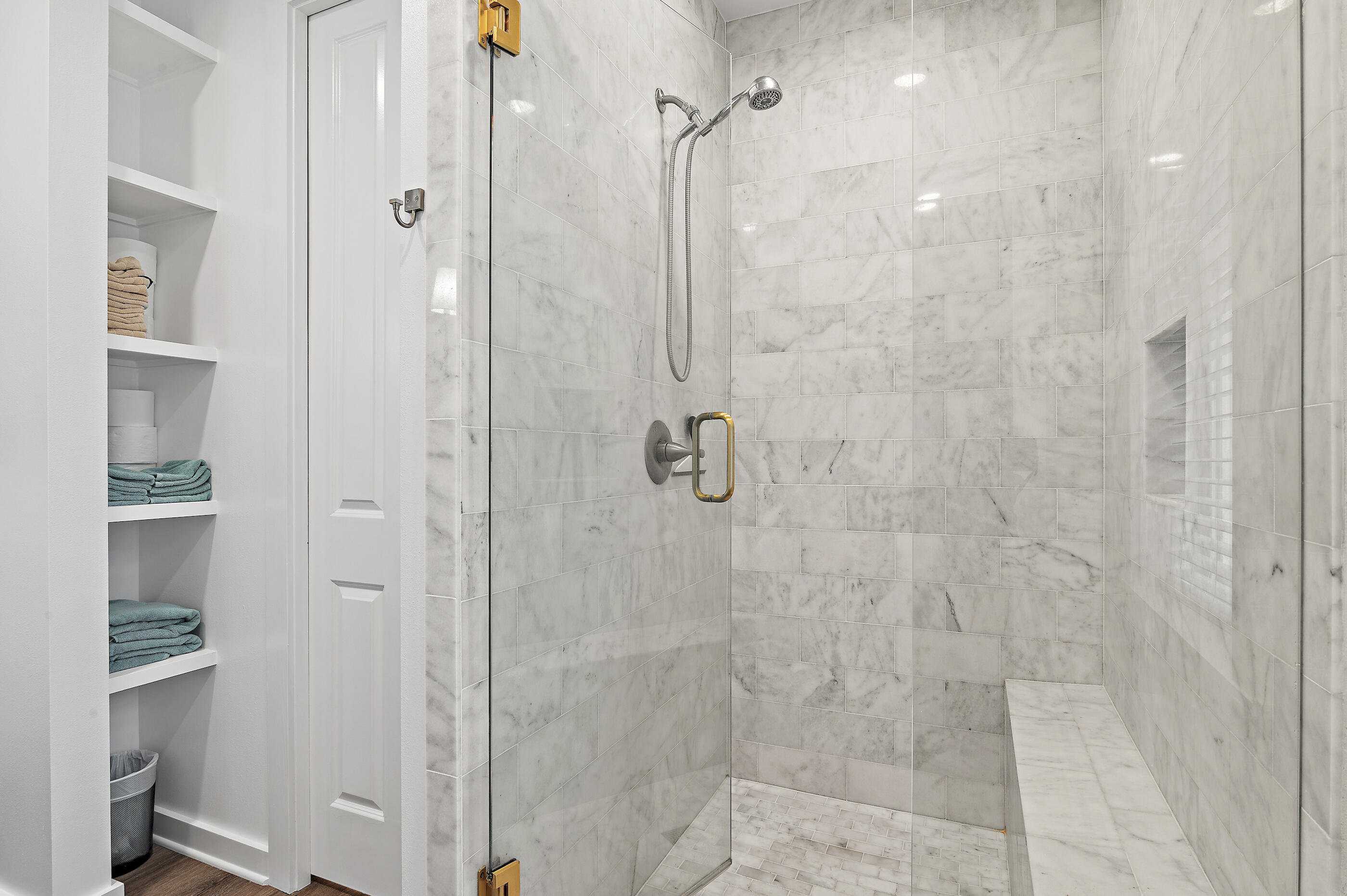 LAUREL GROVE - Residential