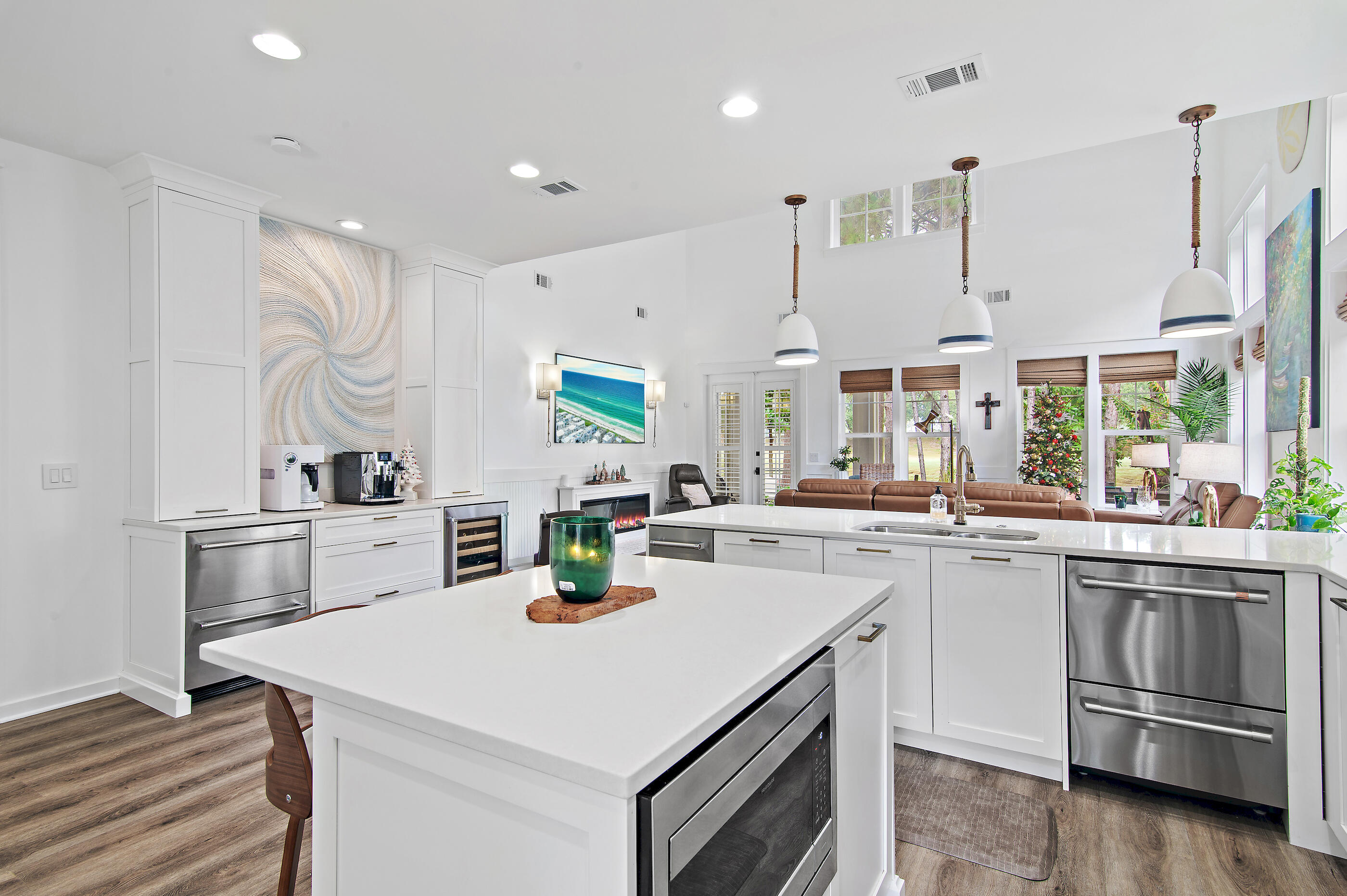 LAUREL GROVE - Residential