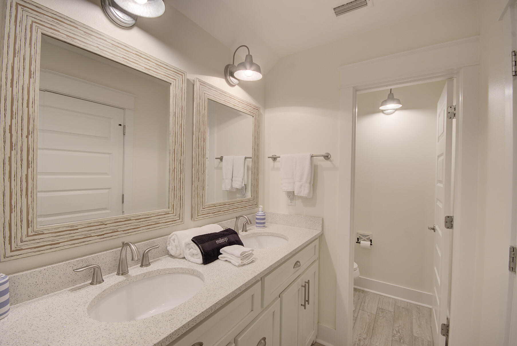 ROLLING DUNES ESTATES - Residential