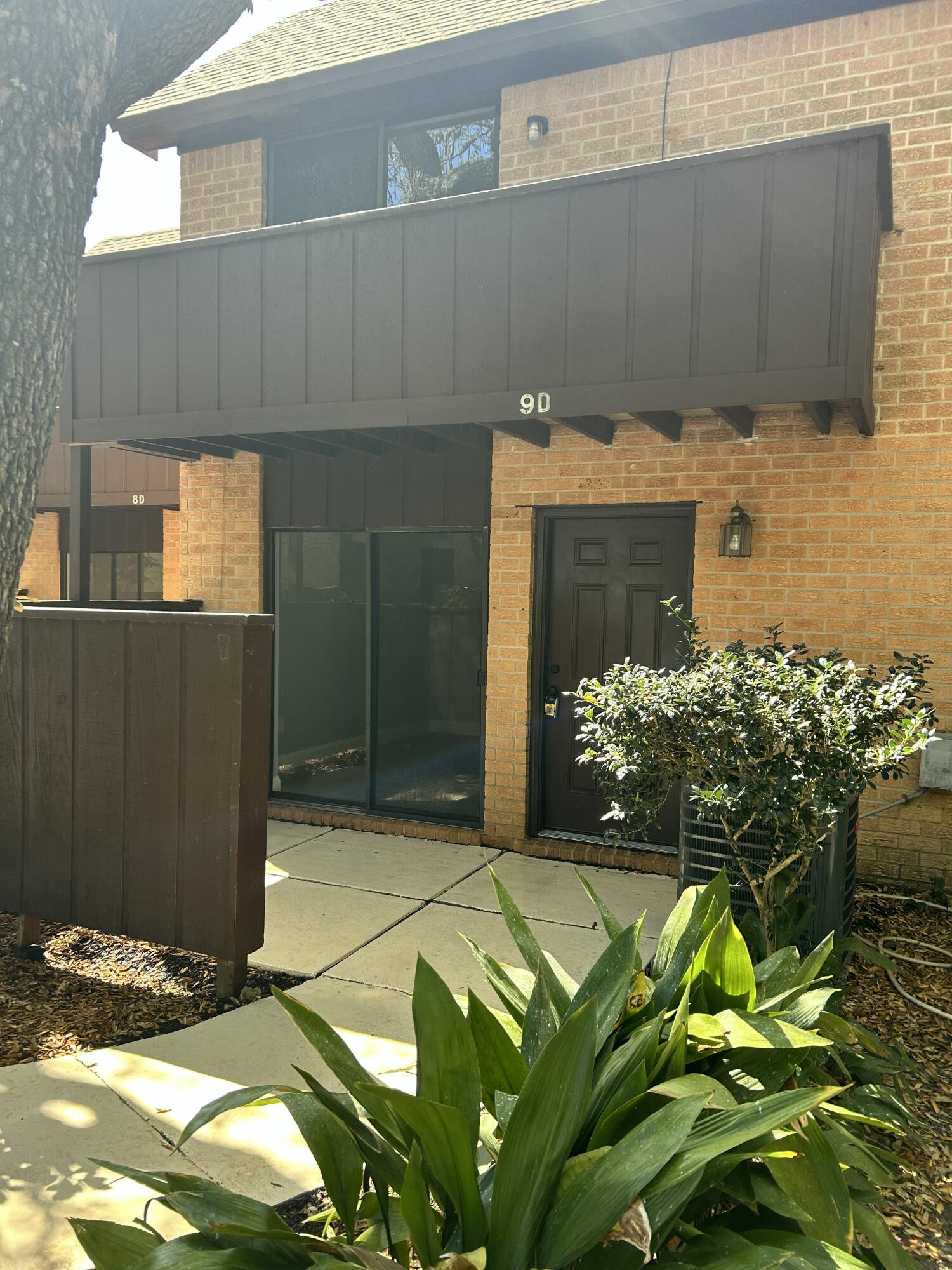 MOSSEY COVE T/H - Residential