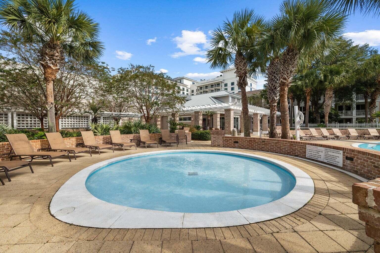 PILOT HOUSE - Residential