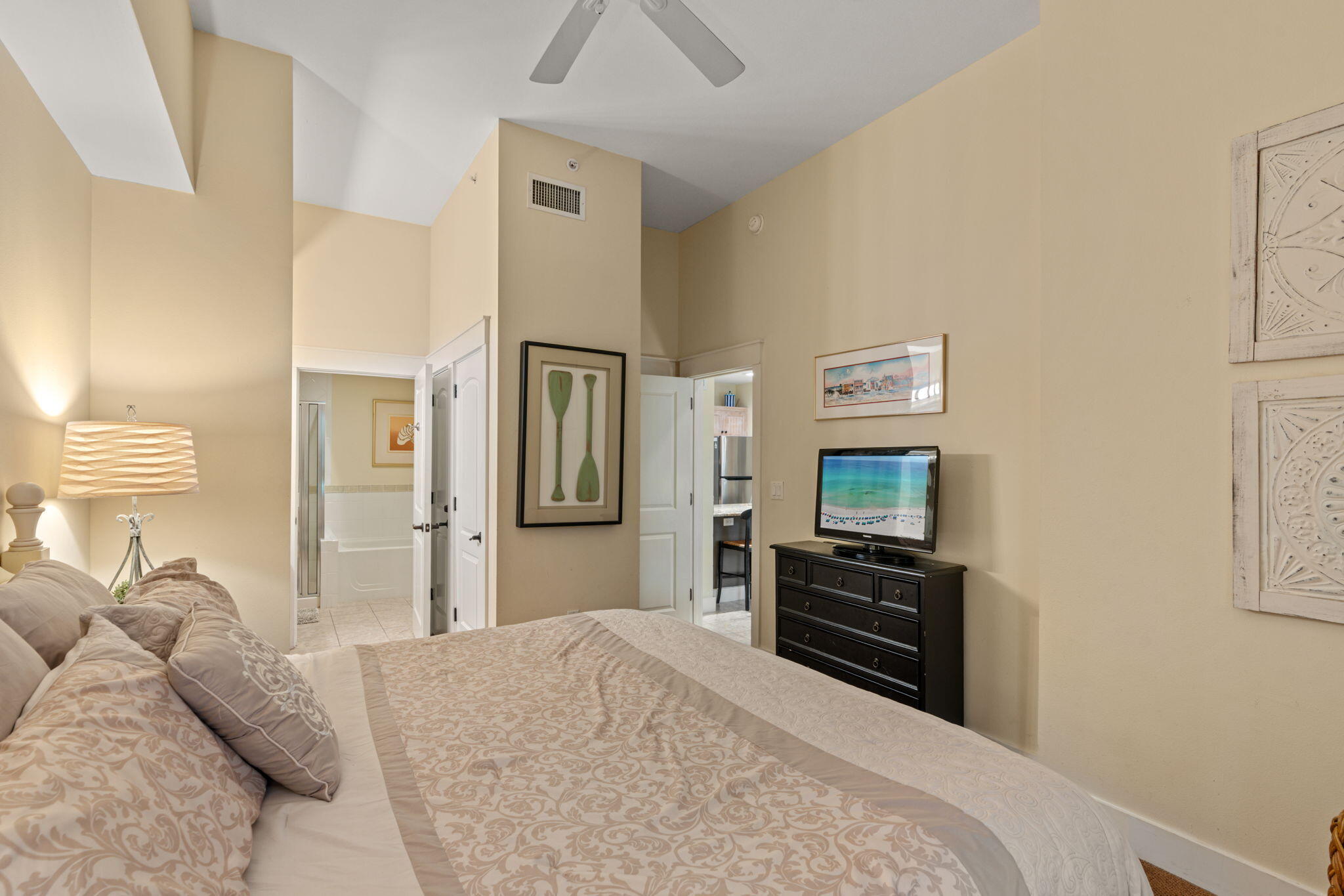 PILOT HOUSE - Residential