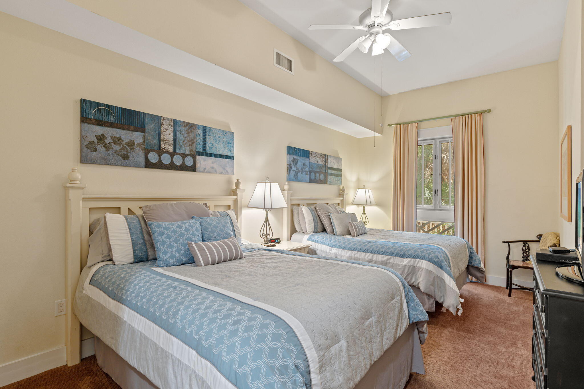 PILOT HOUSE - Residential