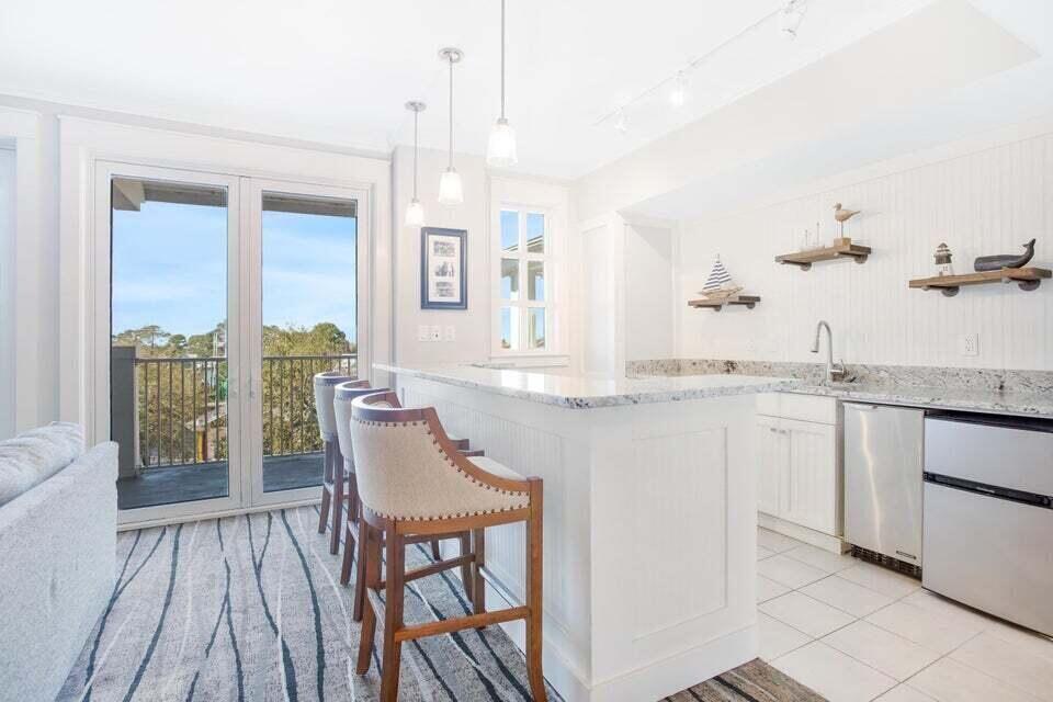 PILOT HOUSE - Residential