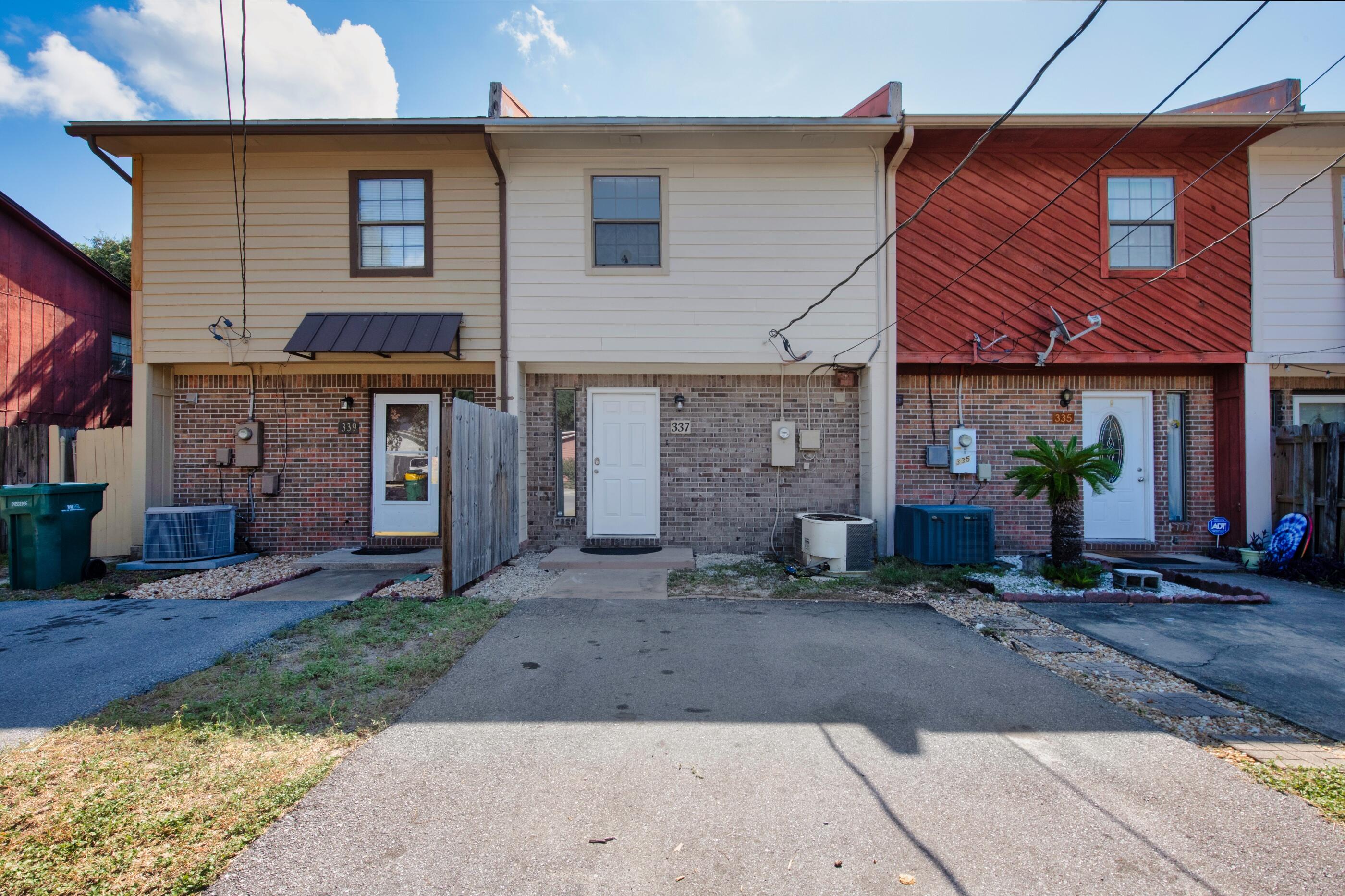 WOODHAM MANOR - Residential Lease